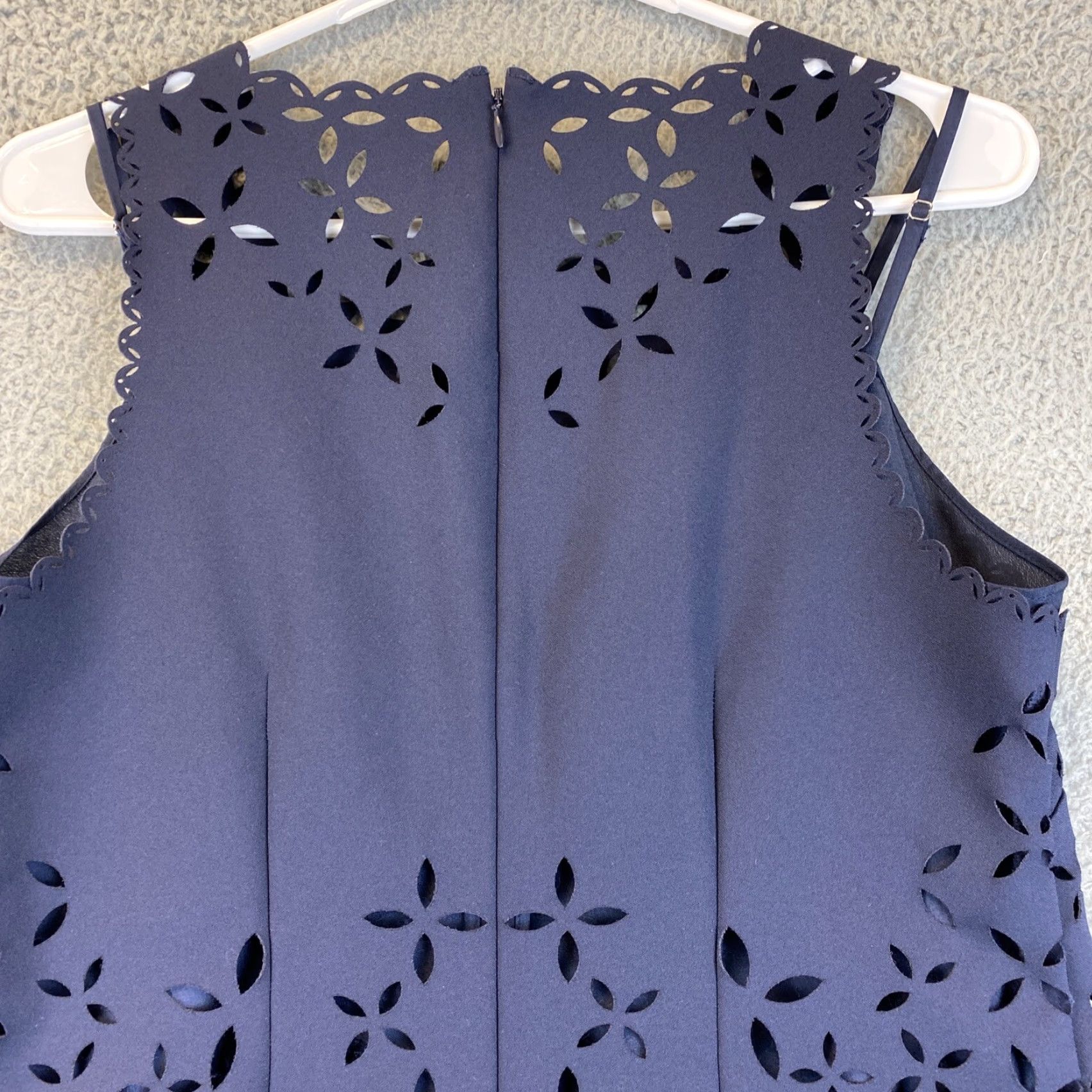 Vintage J Crew Womens Scalloped Crepe Sleeveless Sheath Dress Navy Blue Size 6 / 71-21 Size M / US 6-8 / IT 42-44 - 6 Thumbnail