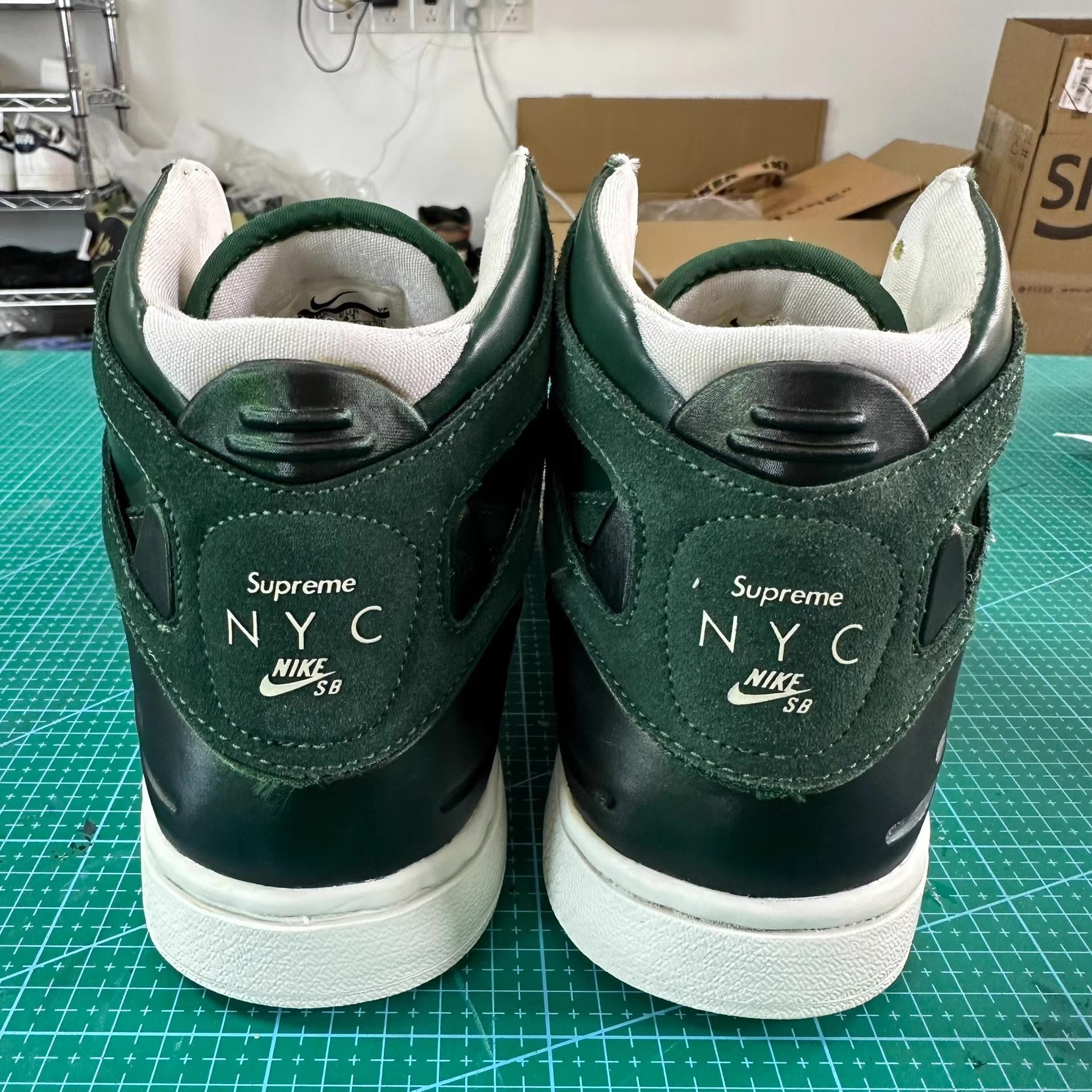 Nike Supreme x Nike Zoom Air 94 Sneakers, White & Green Ｑ20 Size US 8 / EU 41 - 7 Thumbnail