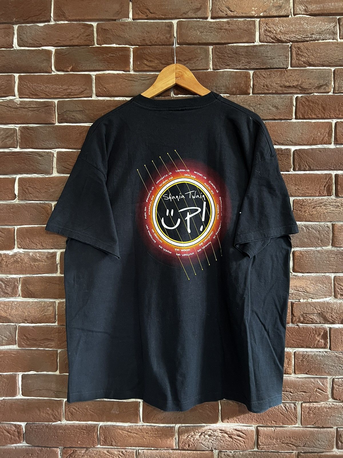 Band Tees Vintage Shania Twain 2003 UP Double Sided Tour Band T-Shirt Size US XL / EU 56 / 4 - 2 Thumbnail
