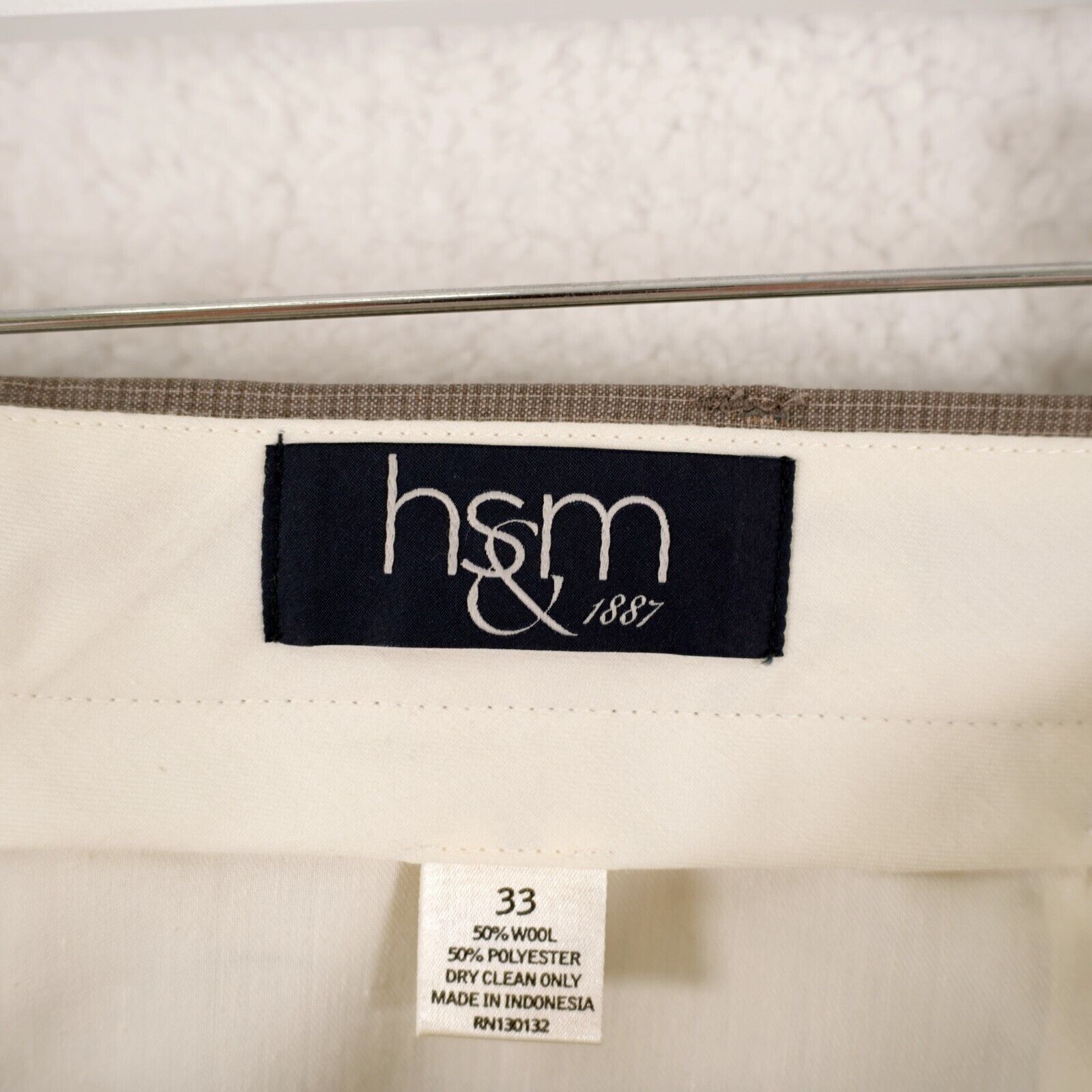 Hart Schaffner Marx Hart Schaffner Marx Wool Blend Beige Check Pleated Mid Rise Size 34R - 6 Thumbnail