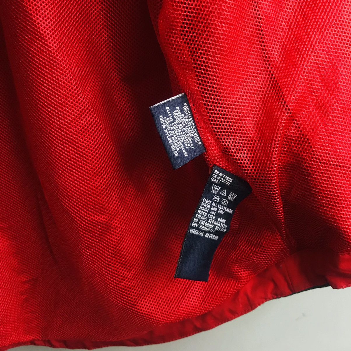 Tommy Hilfiger × Vintage Vintage Tommy Hilfiger Wind Breaker Size US XL / EU 56 / 4 - 12 Thumbnail