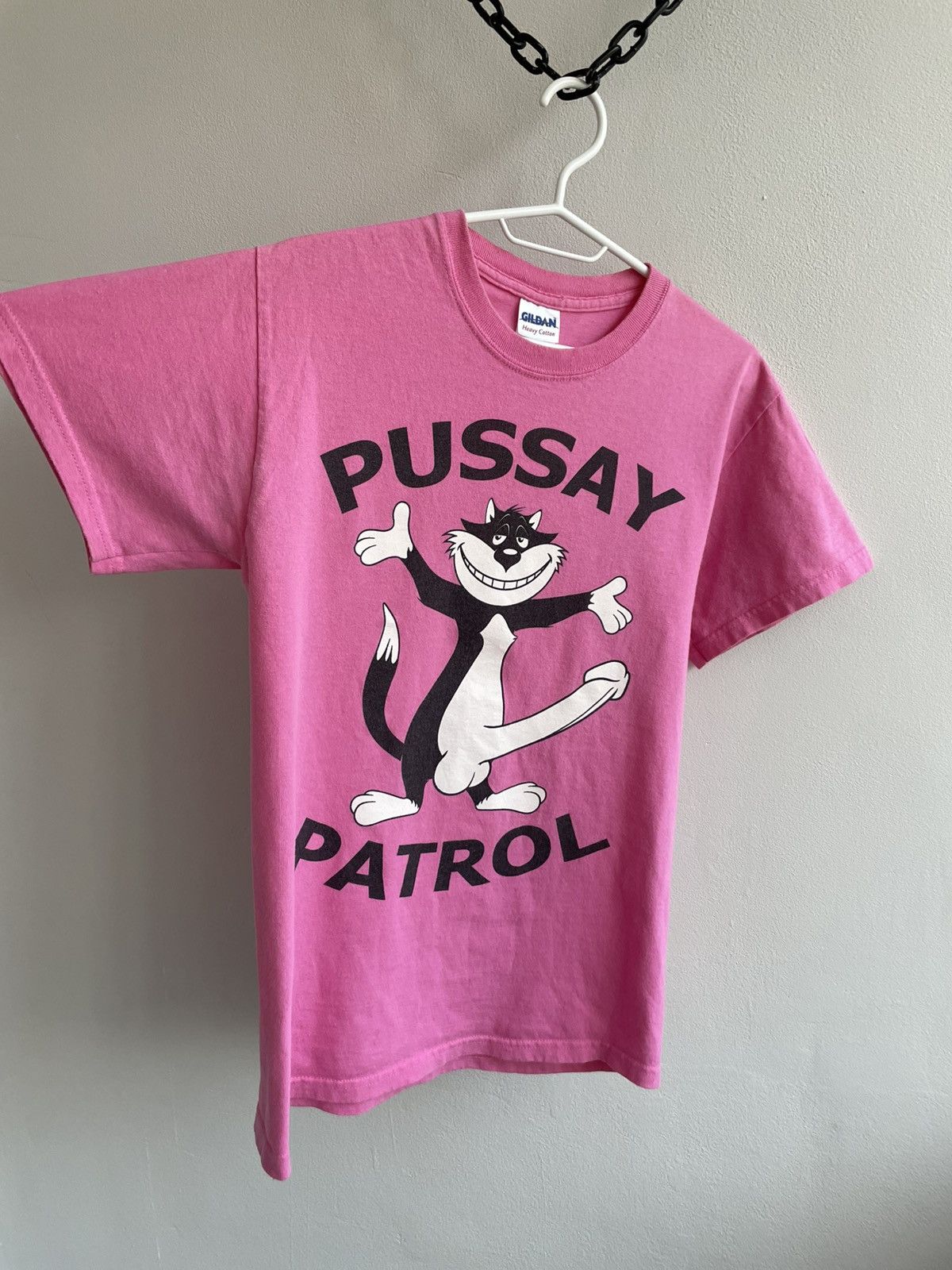Gildan RARE pussay patrol Vintage big gay Andy t shirt Tee Merch Size US S / EU 44-46 / 1 - 3 Thumbnail