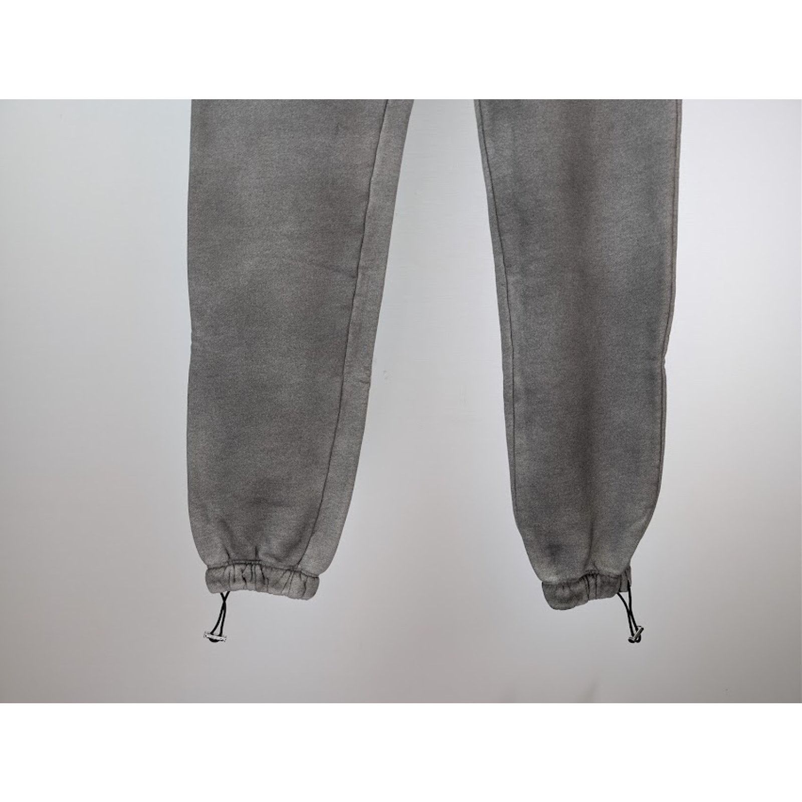 Amiri o1rshd1 Aged Puff Logo Sweatpants in Grey Size US 30 / EU 46 - 4 Thumbnail
