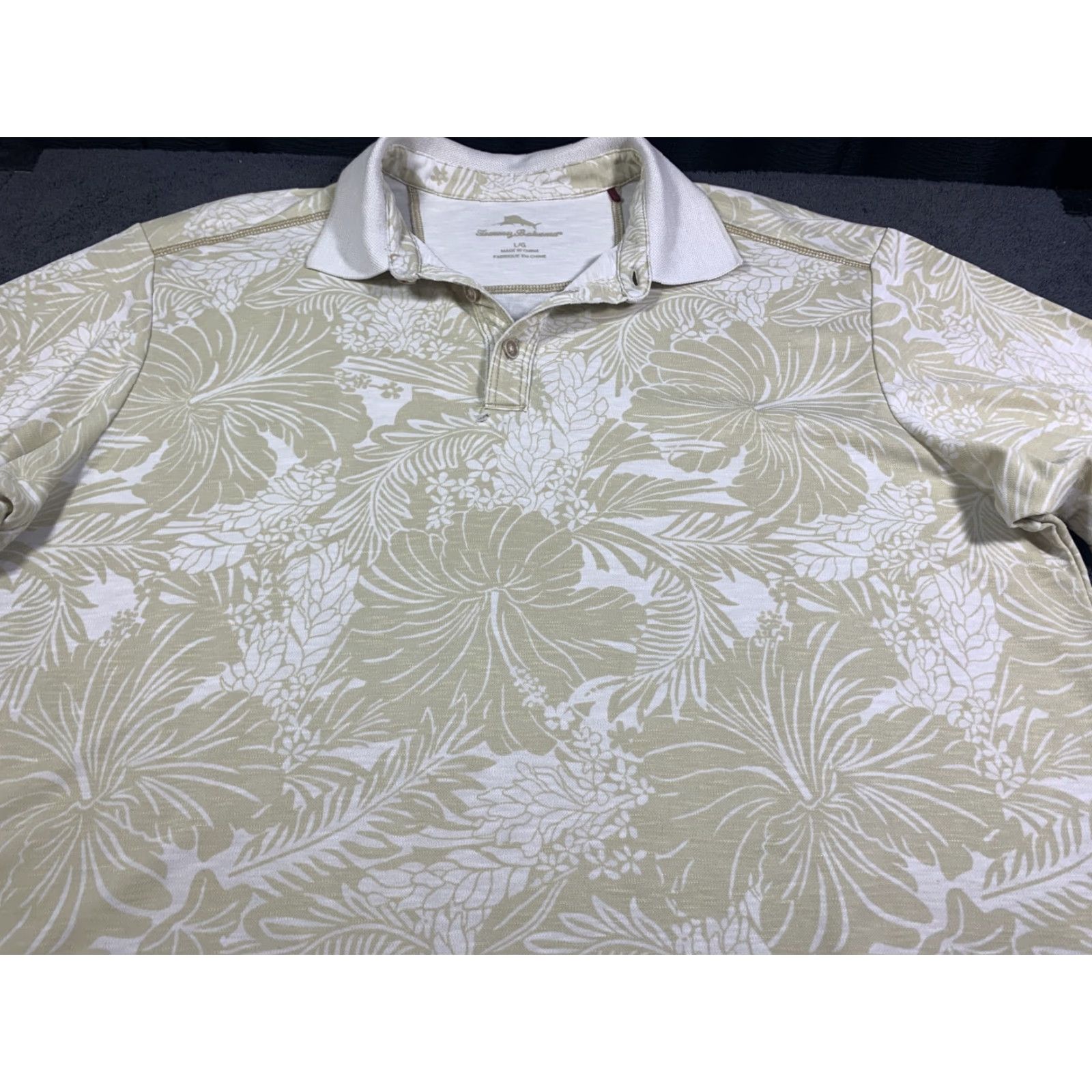 Tommy Bahama Tommy Bahama Men's Polo Shirt Hawaiian Floral Short Sleeve Size Large Coral Tencel Blend Size US L / EU 52-54 / 3 - 2 Thumbnail