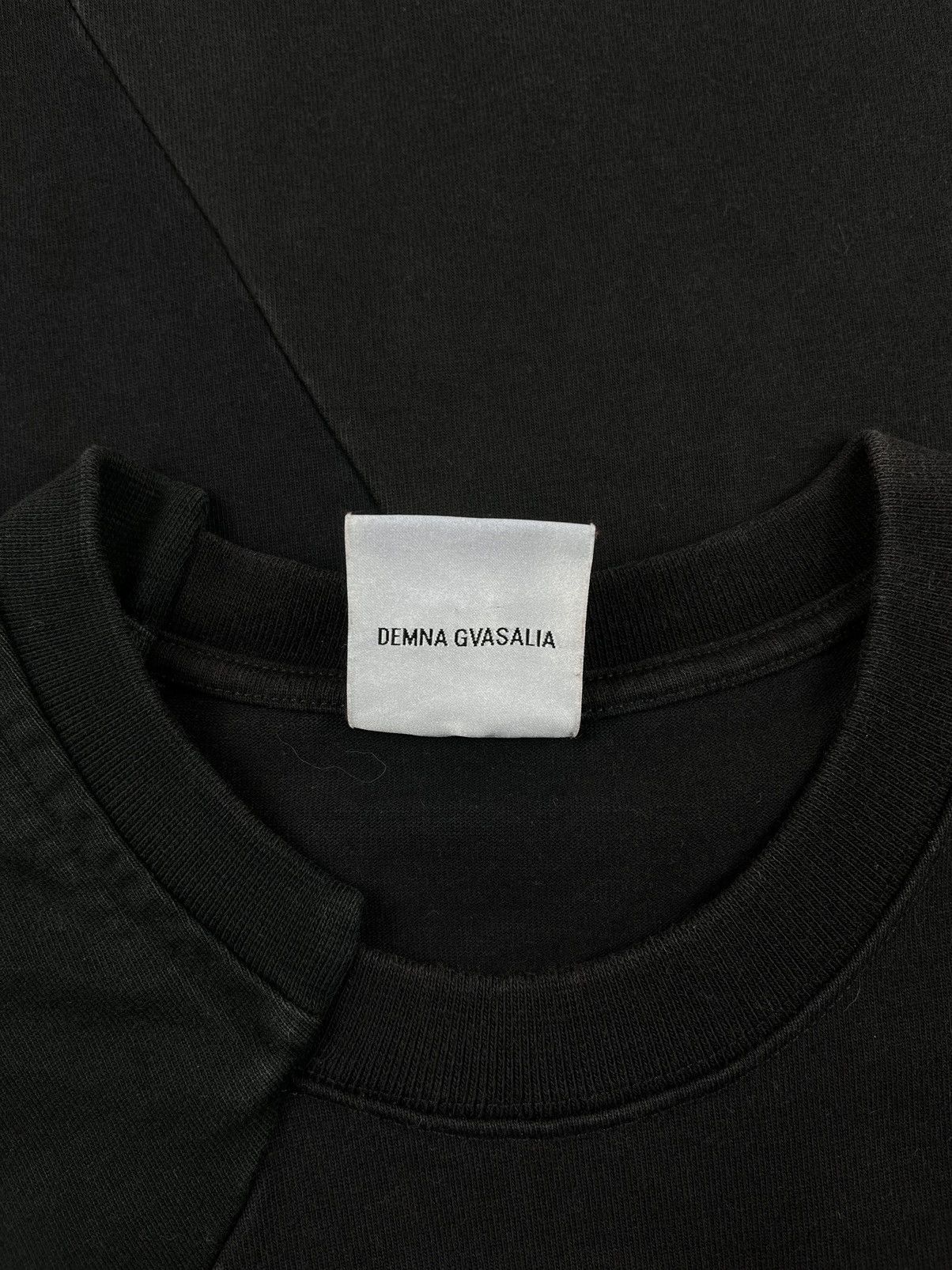 Vetements SS18 Vetements Zurich Antwerp Deconstructed Split Tshirt Size US L / EU 52-54 / 3 - 5 Thumbnail