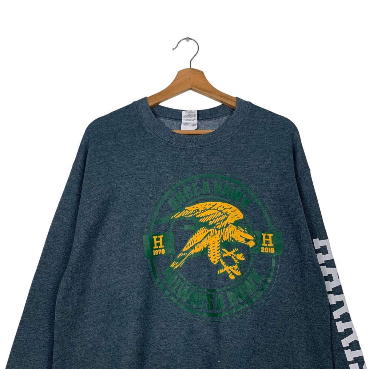 Gildan HARRISON Hawk Graphic Crewneck Sweatshirt #2420-C108 Size US M / EU 48-50 / 2 - 2 Thumbnail