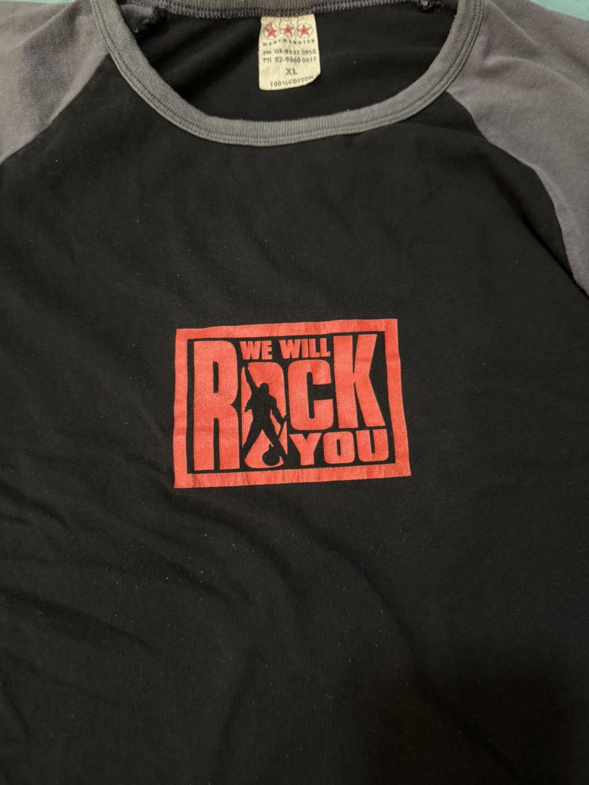 Band Tees Vintage 2000s Queen We Will Rock You Musical Quarter Sleeve Size US XL / EU 56 / 4 - 3 Thumbnail