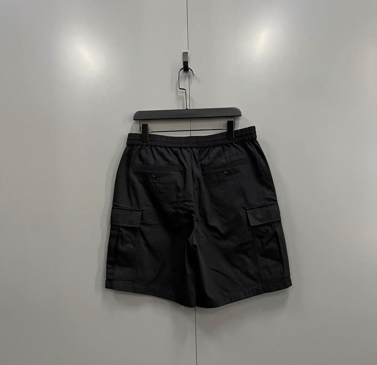 Burberry Burberry Black Pocket Shorts J41 Size US 34 / EU 50 - 2 Thumbnail