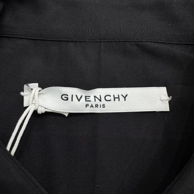 Givenchy Givenchy Size42 Red Line Decorated Shirt Size US M / EU 48-50 / 2 - 2 Thumbnail