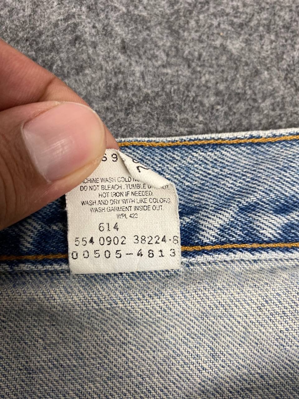 Levi's vintage levis 505 lightwash denim usa Size US 37 - 11 Thumbnail