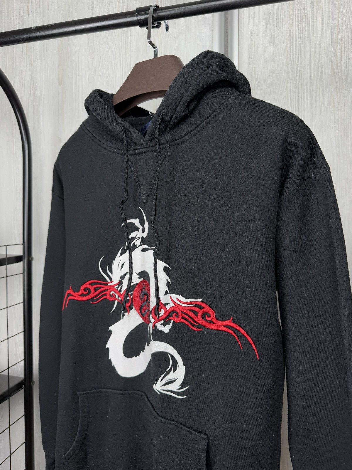 Vintage Vintage Fishbone dragon big logo Y2K faded hoodie Size US L / EU 52-54 / 3 - 4 Thumbnail
