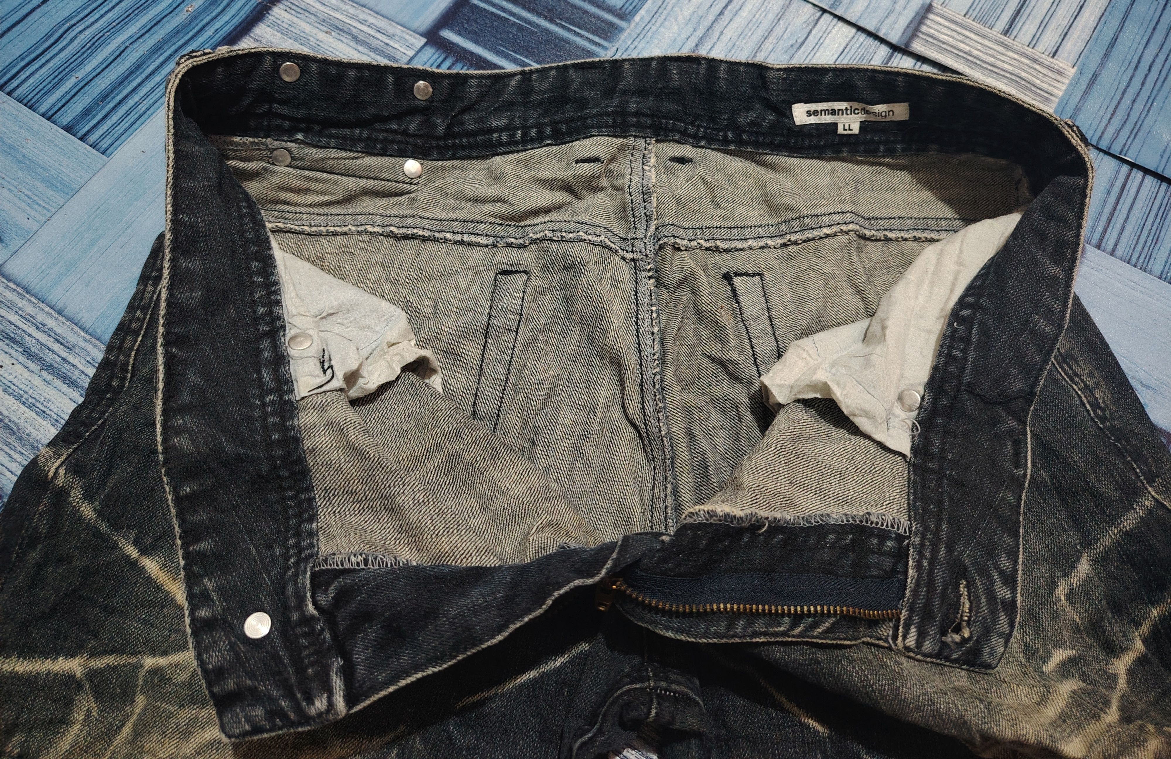 semanticdesign Semantic design Clawmark Studded Flared jeans Distress Jeans Size US 33 - 12 Thumbnail
