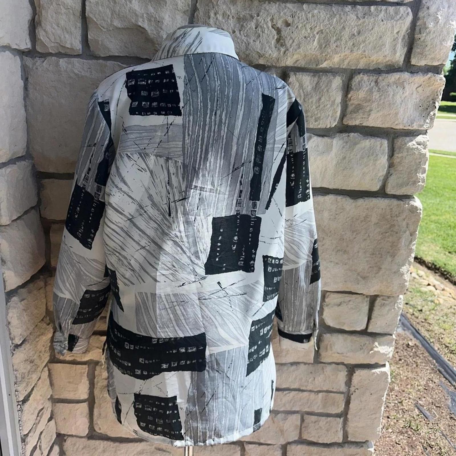 Other Black and white vintage button-up shirt style Size M / US 6-8 / IT 42-44 - 2 Thumbnail