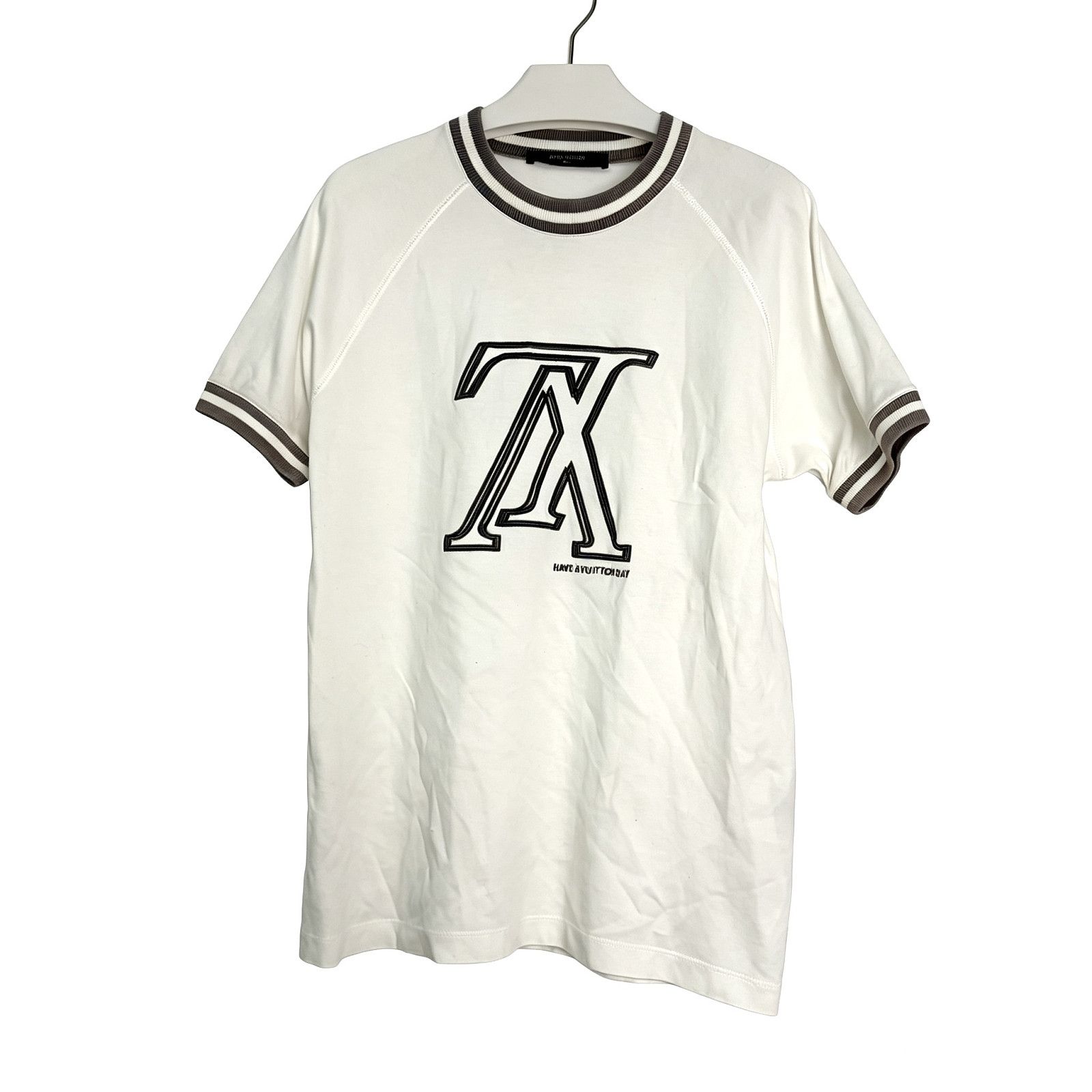 Louis Vuitton Louis Vuitton Embroidered Logo T-Shirt Size S Size US S / EU 44-46 / 1 - 1 Thumbnail