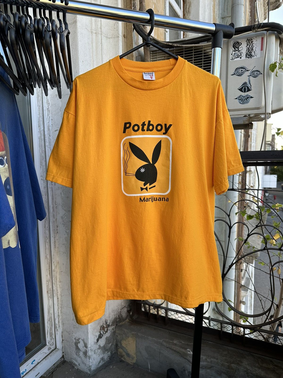 Other Vintage Marijuana T-shirt cannabis like Marlboro potboy Size US XL / EU 56 / 4 - 1 Thumbnail