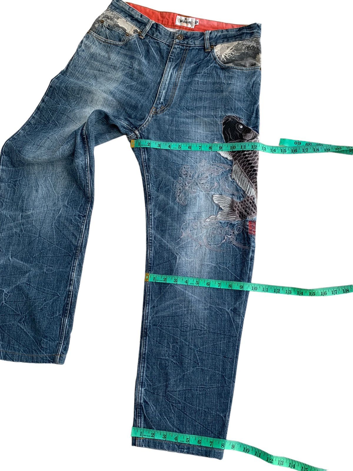 Japanese Brand Vintage Japanese Brand Karakuri Embroidery Fish Koi Jeans Size US 34 / EU 50 - 15 Thumbnail