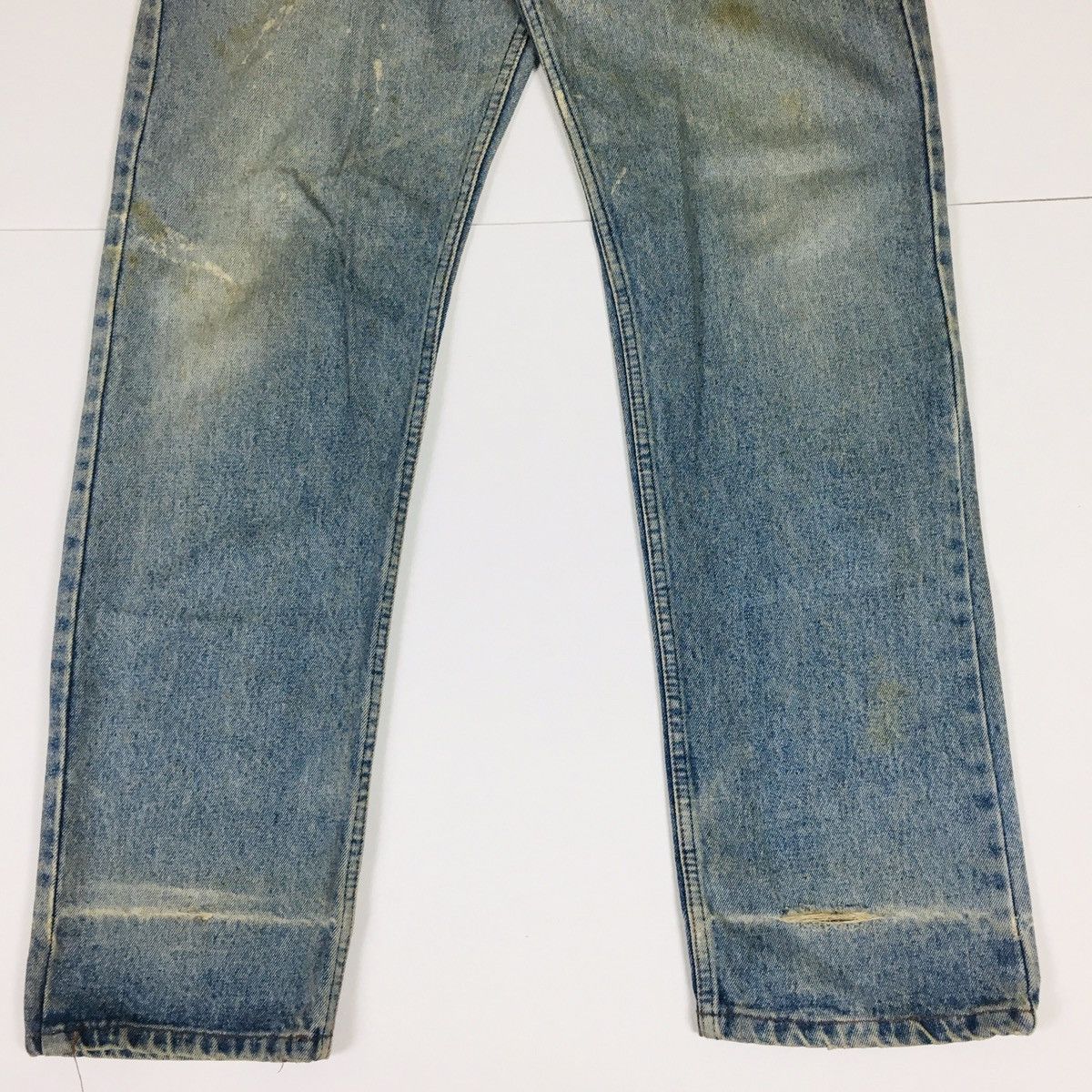 Levi's Vintage Clothing Vintage Levi’s 501 Distress Size US 33 - 2 Thumbnail