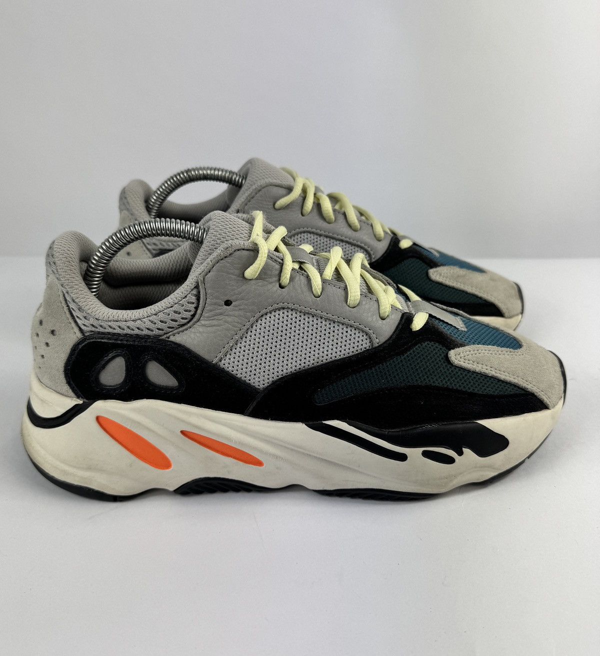Yeezy ADIDDAS YEEZY BOOTS 700 Size US 9 / EU 42 - 1 Thumbnail