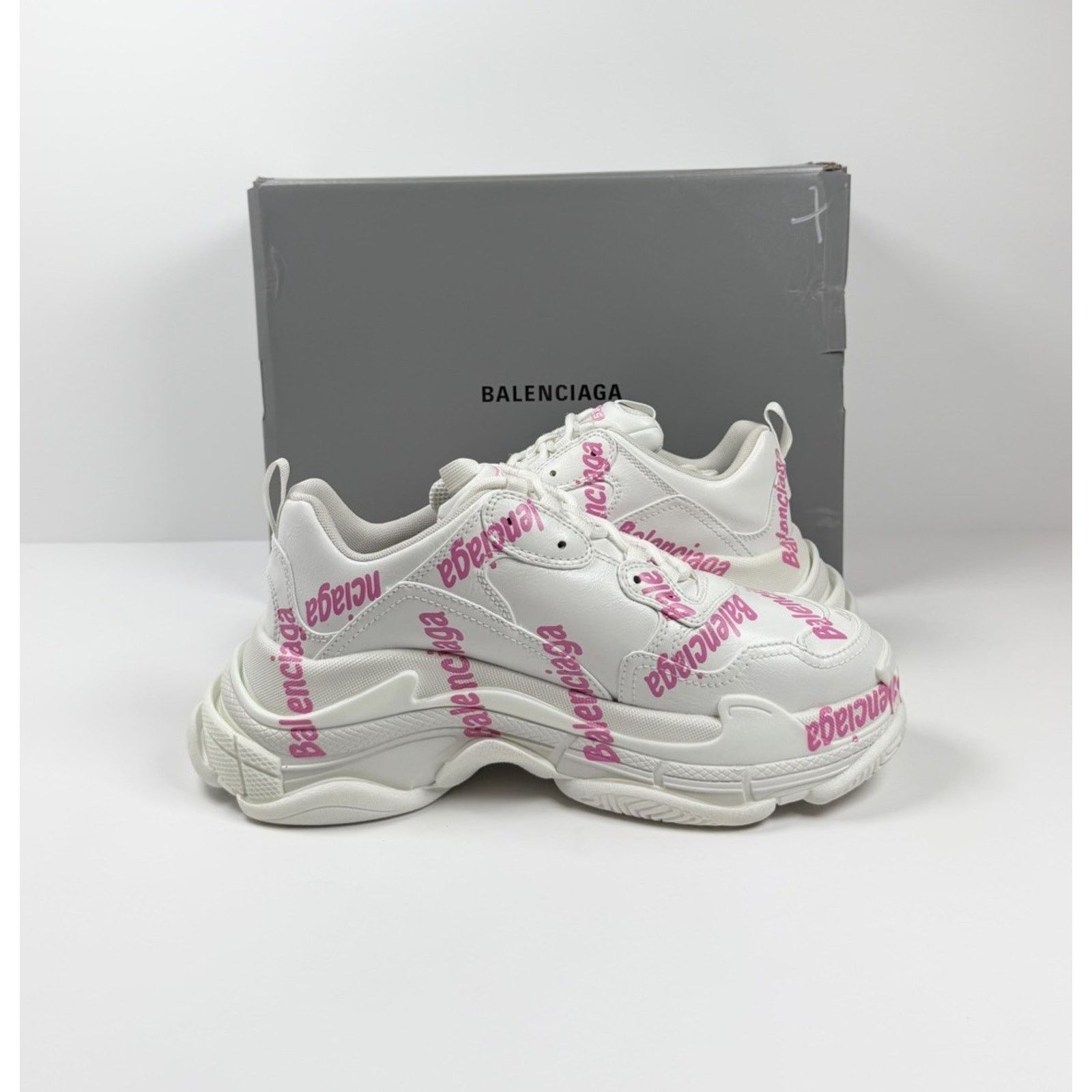 Balenciaga Size 41EU/11W - Balenciaga Triple S White Allover Logo NEW! Size US 11 / IT 41 - 5 Thumbnail