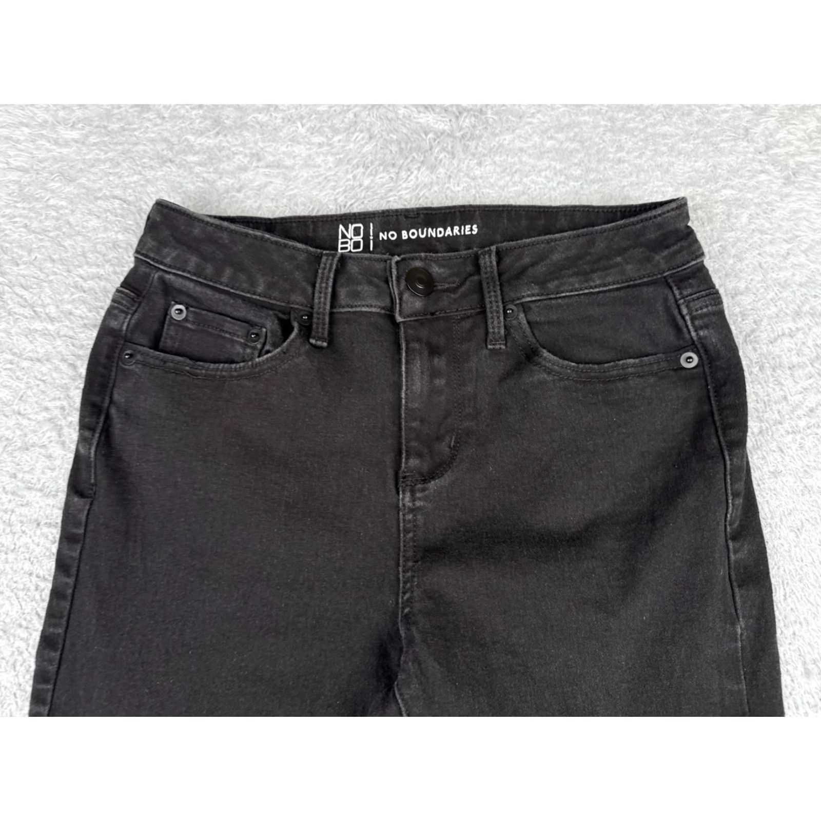 Vintage No Boundaries Jeans Black Denim Bootcut 26x30 Juniors Women Adult Regular Mid Rise 3 Distressed Stretch 5-Pocket Cotton Blend CN Vintage No Size 26" / US 2 / IT 38 - 4 Thumbnail