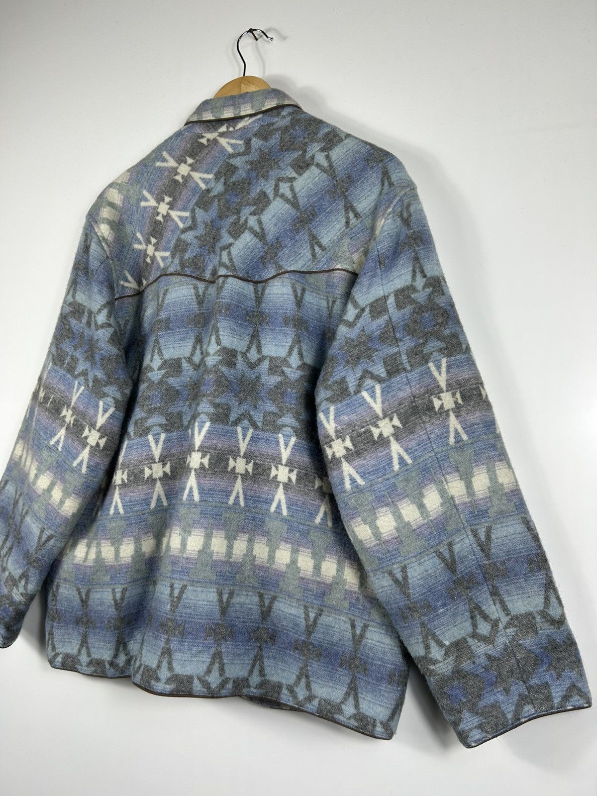 Japanese Brand × Native ⚡️Vintage V.A.L.E Western Aztec Fleece Shirt Jacket Size US M / EU 48-50 / 2 - 15 Thumbnail