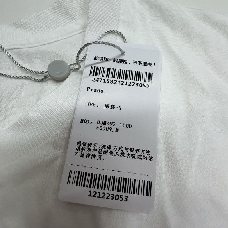 Prada Prada Casual Plain Short Sleeve T-shirt Size US M / EU 48-50 / 2 - 1 Thumbnail