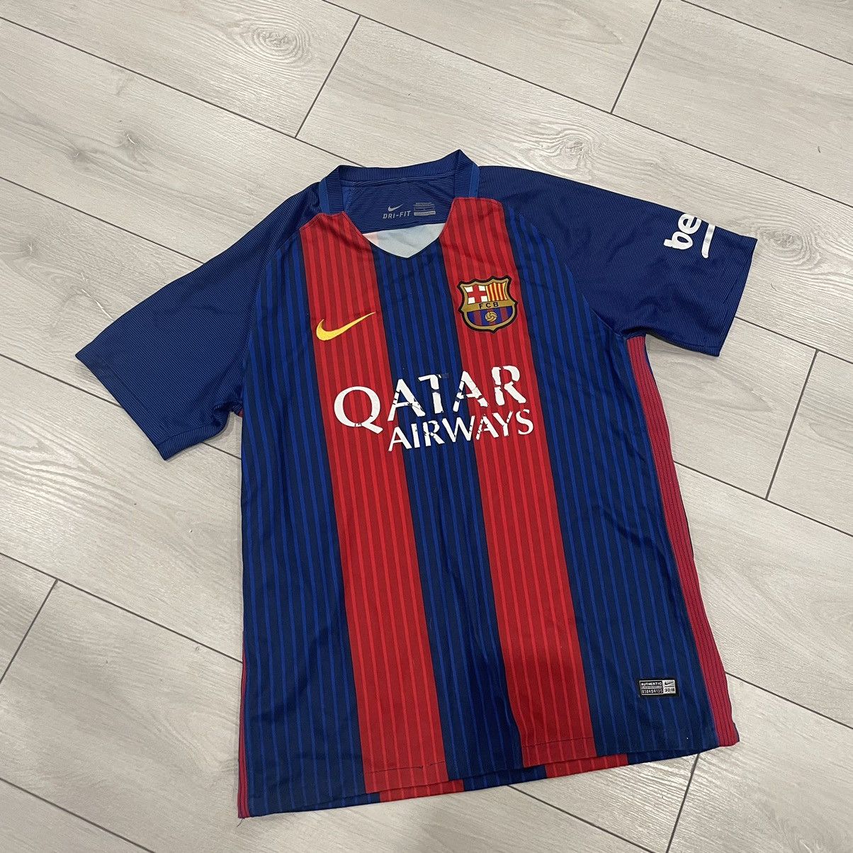 Nike Nike Barcelona Qatar 2016 Barsa Barca jersey shirt Unicef te Size US L / EU 52-54 / 3 - 1 Thumbnail