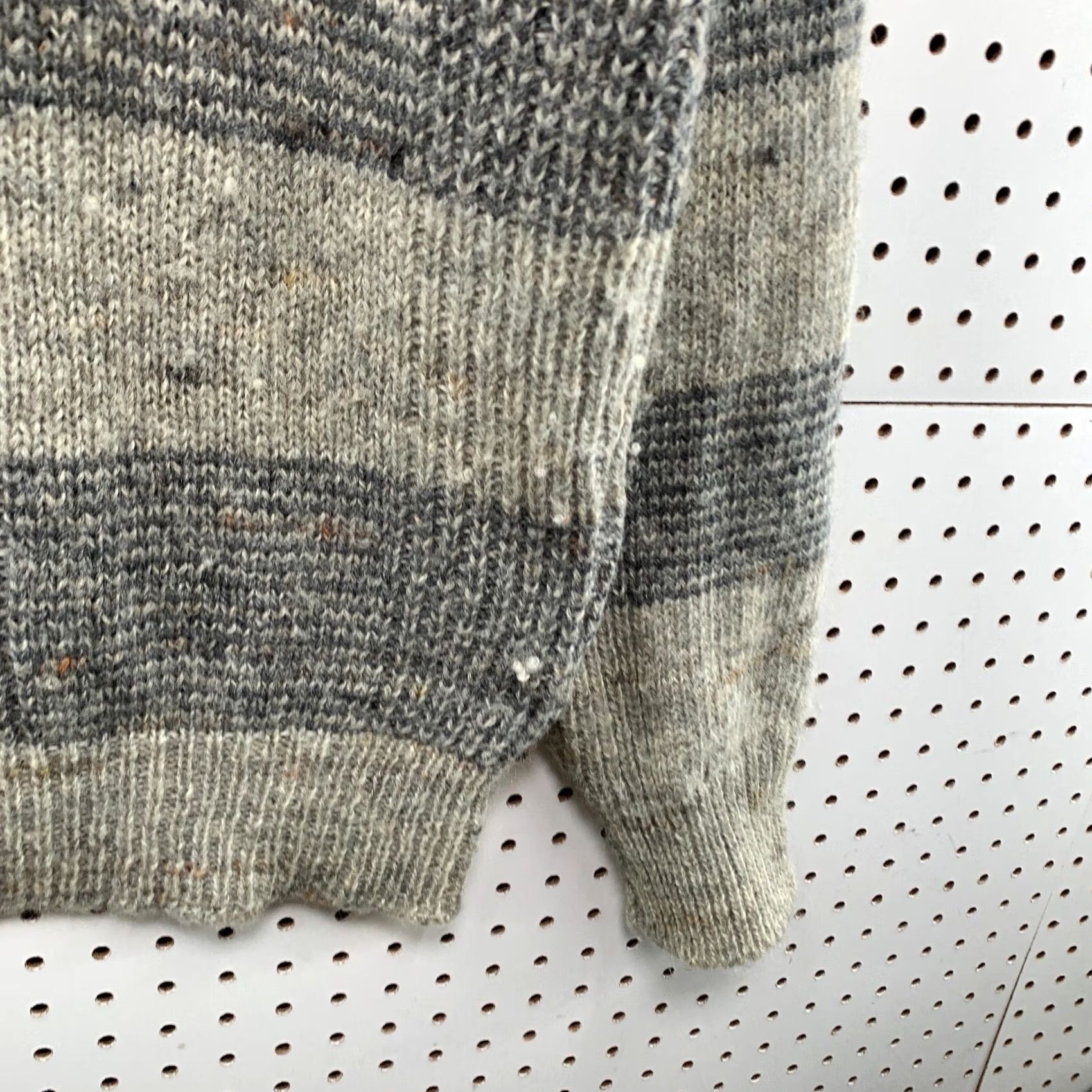 Pendleton VINTAGE Pendleton Sweater Mens L Gray Knit Wool Striped USA Logo Pullover Size US L / EU 52-54 / 3 - 7 Thumbnail