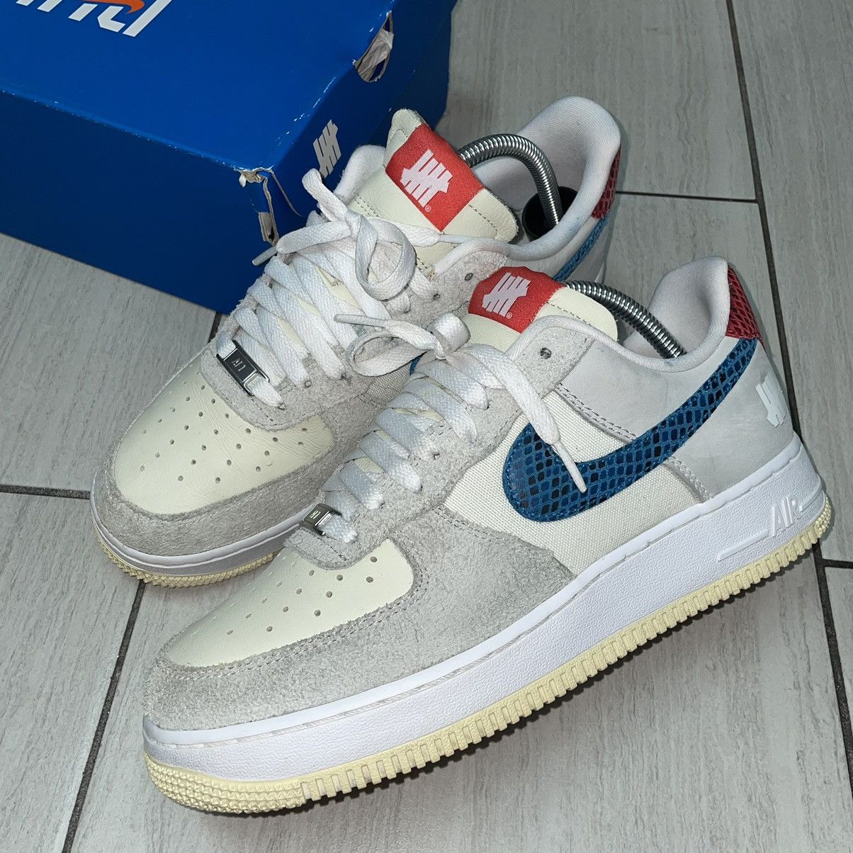 Nike × Undefeated Nike Undefeated Air Force 1 Pistachio Size US 8 / EU 41 - 1 Thumbnail