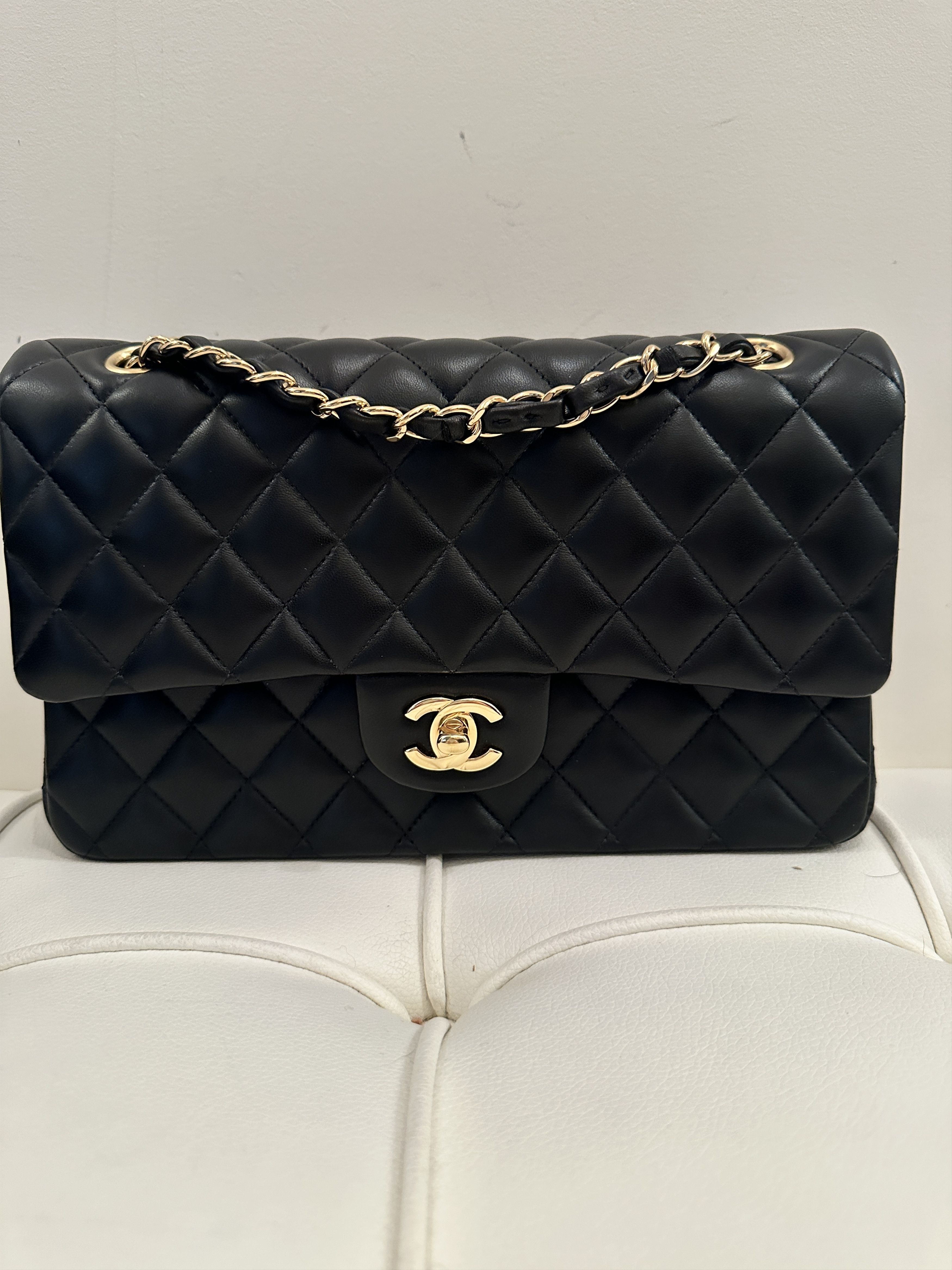 Chanel Chanel Classic double flap lambskin medium Size ONE SIZE - 1 Thumbnail