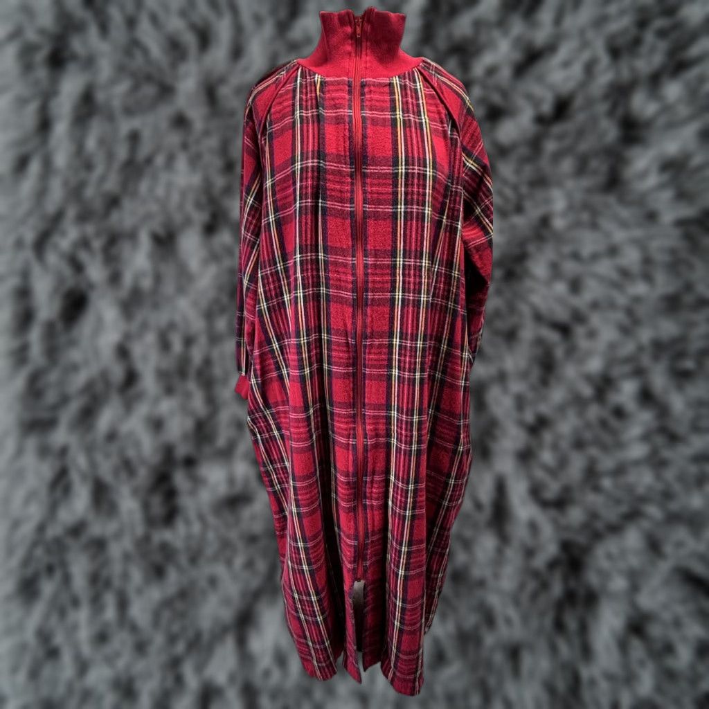 Vintage VINTAGE Go Softly Flannel Robe Nightgown Medium Women’s Red Plaid Zip Classic Size ONE SIZE - 1 Thumbnail
