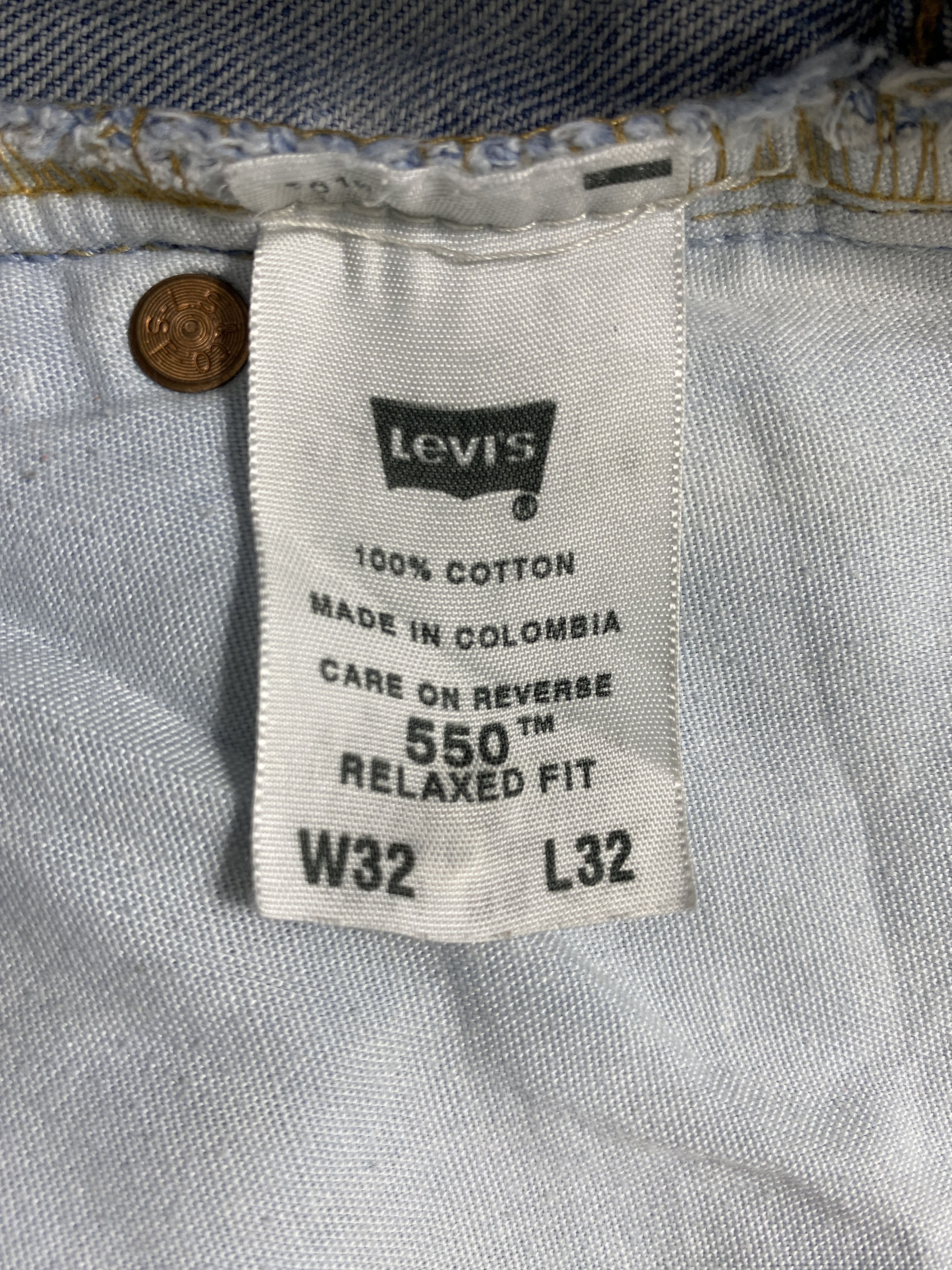 Levi's Mid Blue Vintage Levi's 550 Jeans 31x32.5 Denim -SJ195 Size US 31 - 10 Thumbnail