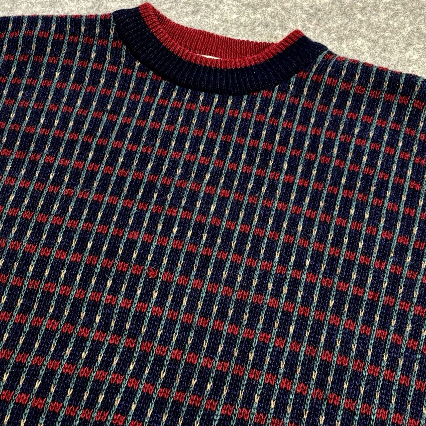 Vintage VINTAGE Karrson Norway wool blend chunky knit jumper XL Mens blue green red Crew Neck Jumper Mens 90s Retro Pattern Pullover Wool Blend Knit Size US XL / EU 56 / 4 - 4 Thumbnail