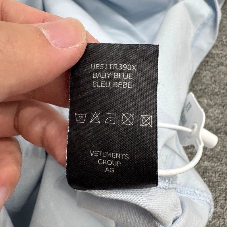 Vetements Vetements Unicorn Short Sleeve Size US S / EU 44-46 / 1 - 4 Thumbnail