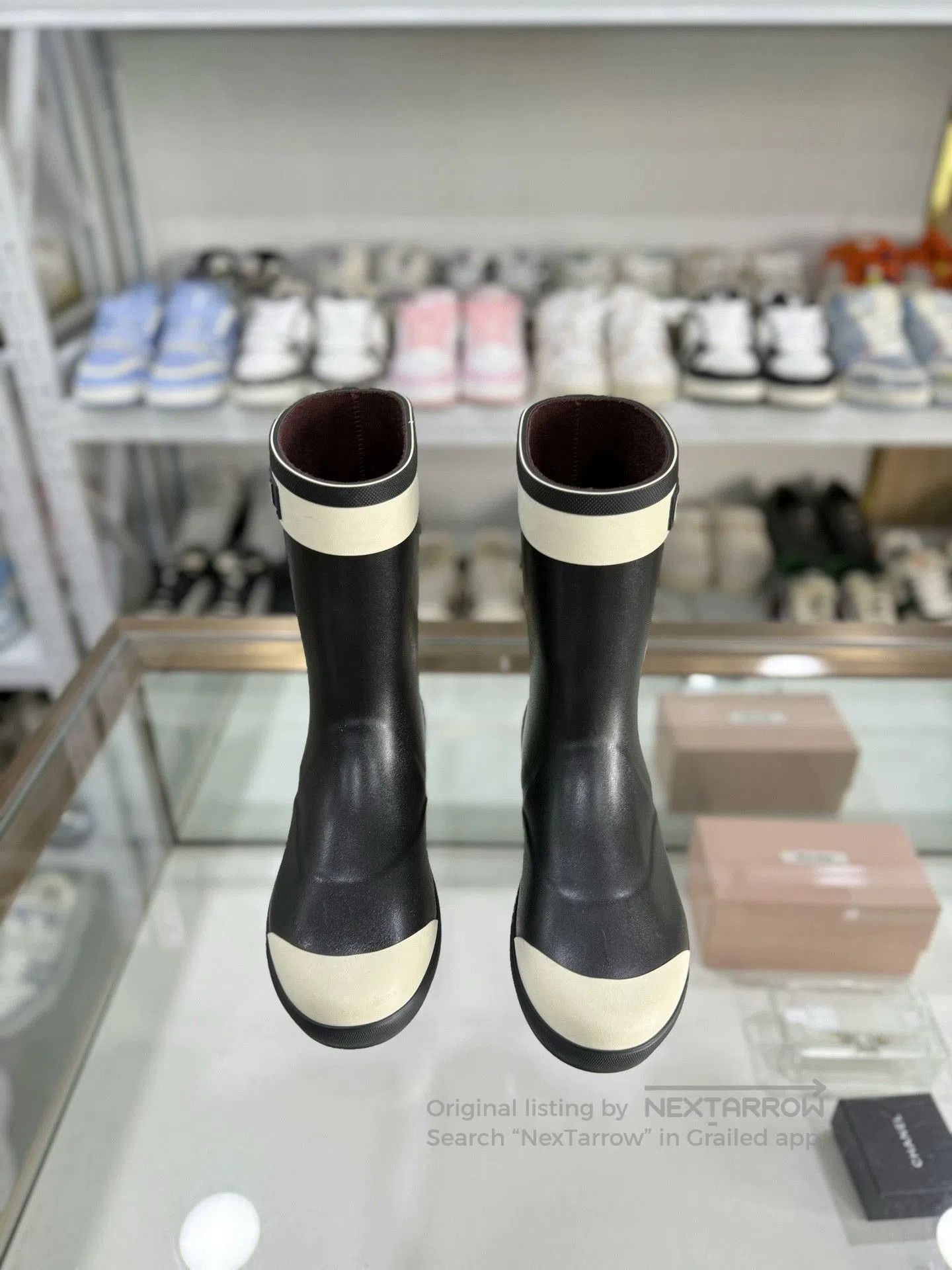 Chanel Chanel Black White Short Rain Boots. Size US 5 / IT 35 - 2 Thumbnail