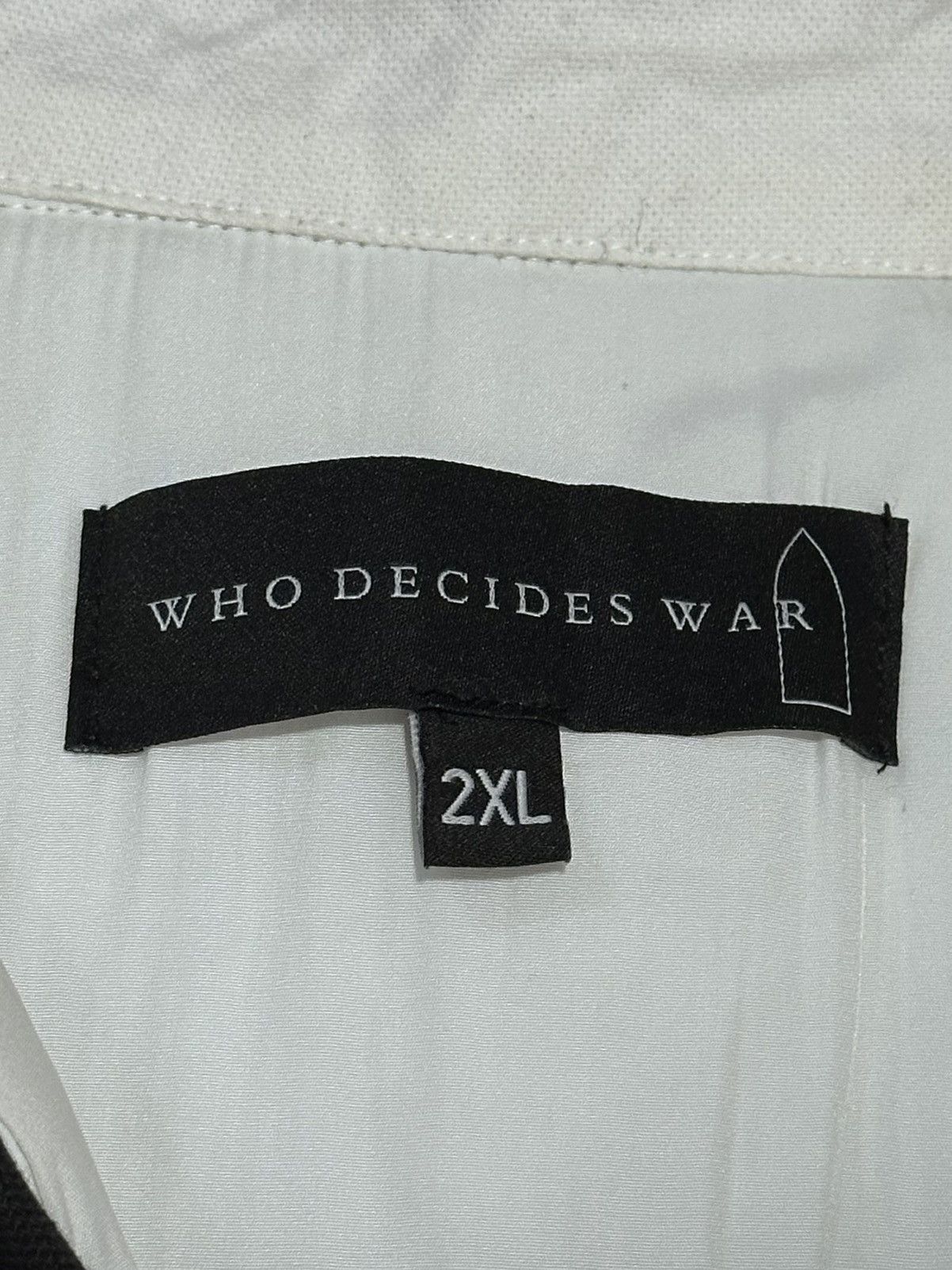 Who Decides War Who Decides War Blocked Window Polo Shirt Size US XL / EU 56 / 4 - 12 Thumbnail