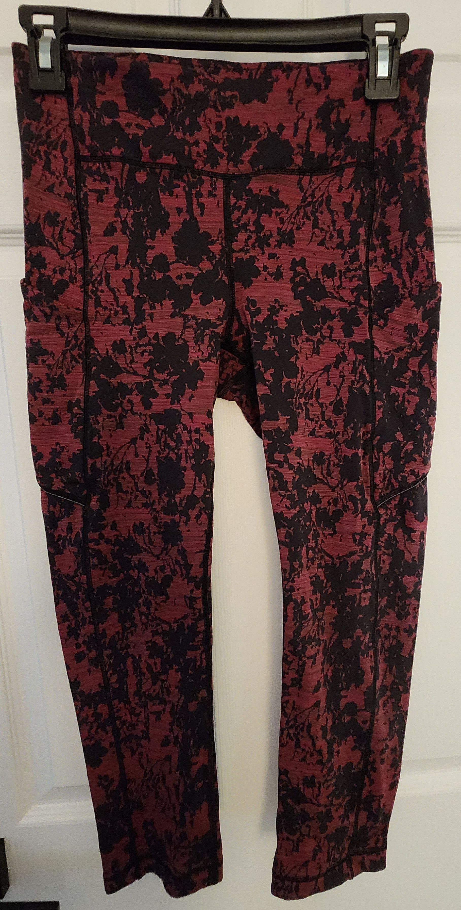 Lululemon Heathered Burgundy Black Floral Cropped Leggings 6, Women's (Size 34)