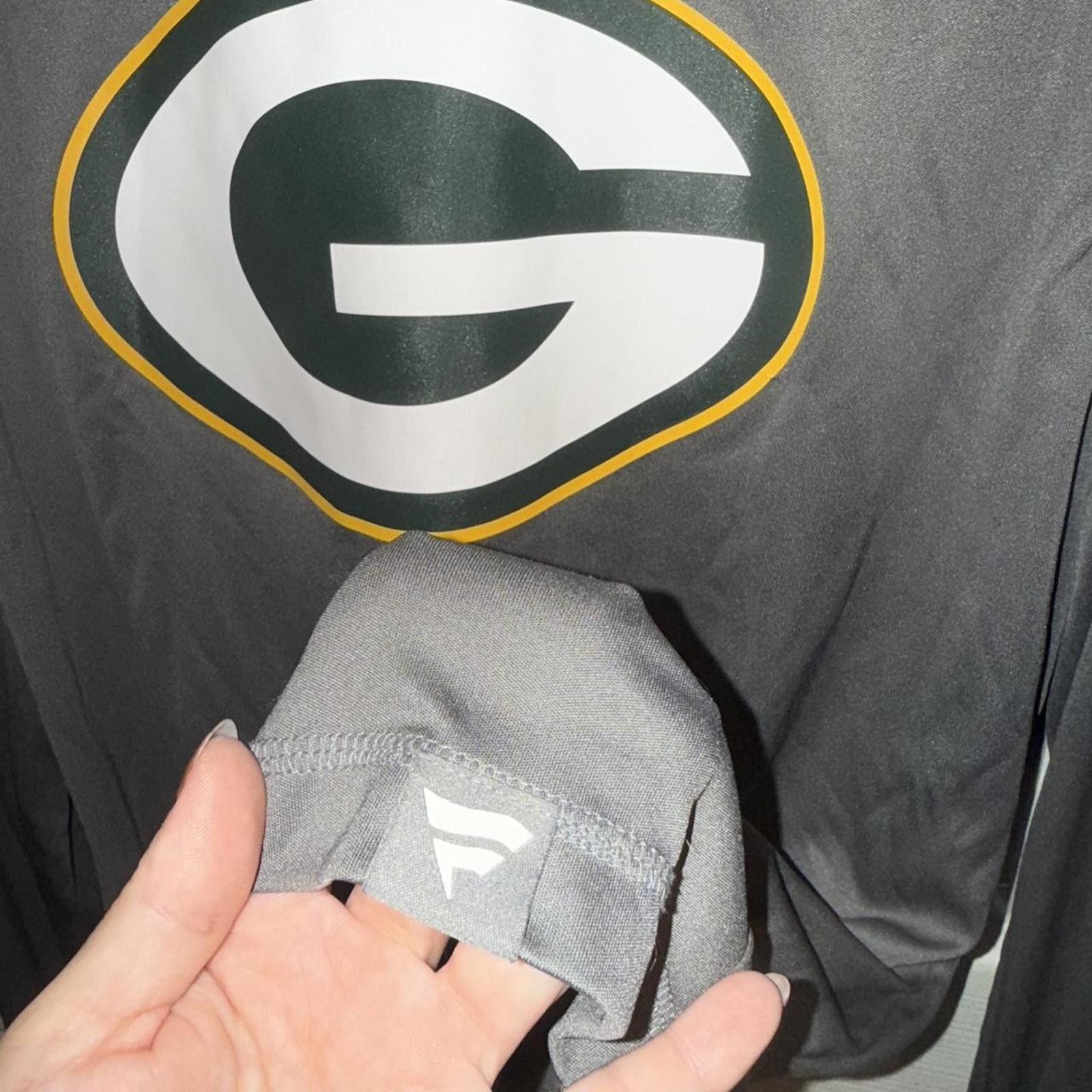 Designer Men's Green Bay Packers hoodie Size US M / EU 48-50 / 2 - 3 Thumbnail