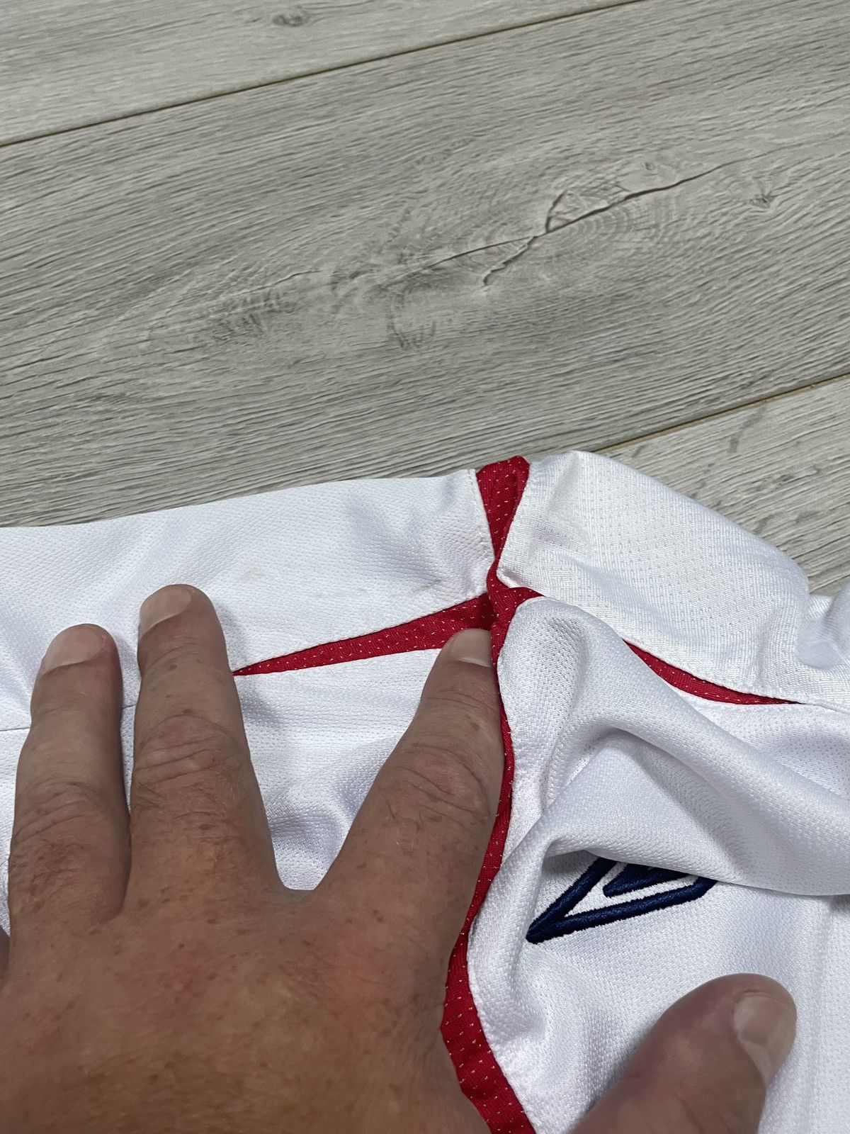 Umbro England Umbro vintage drill jersey soccer football Size US M / EU 48-50 / 2 - 6 Thumbnail