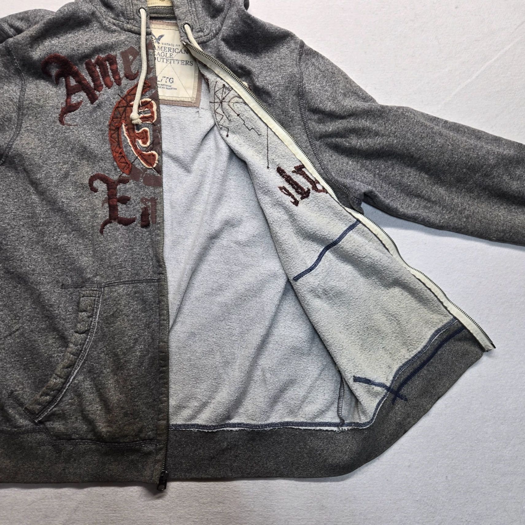 American Eagle Outfitters American Eagle Outfitters Hoodie Mens XL Gray Sweatshirt Long Sleeve Pullover Graphic Print Heavyweight Logo Pockets Furthest? Size US XL / EU 56 / 4 - 4 Thumbnail
