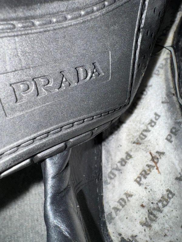 Prada Prada Black Leather Low Top Platform Sneakers Size 39 Size US 9 / IT 39 - 17 Thumbnail