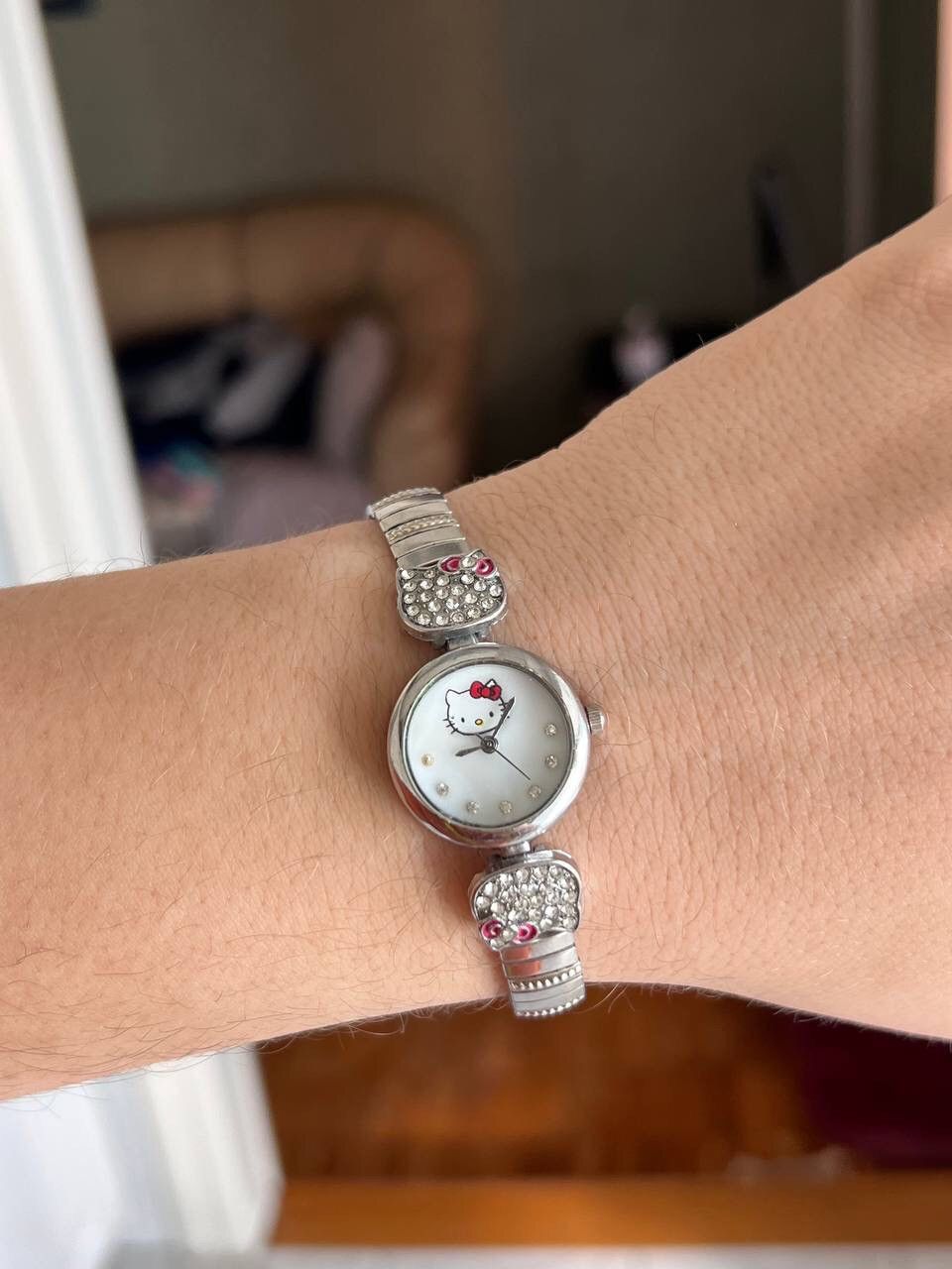 Japanese Brand × Vintage Vintage Japanese style Hello Kitty Watch Futuristic Steel Size ONE SIZE - 8 Thumbnail
