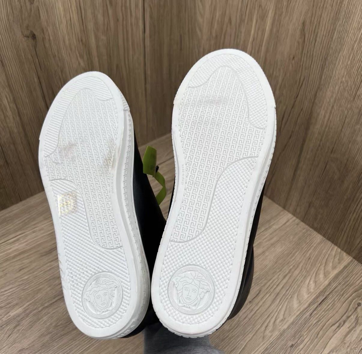 Versace Versace Black Medusa Sneakers J41 Size US 8 / EU 41 - 6 Thumbnail