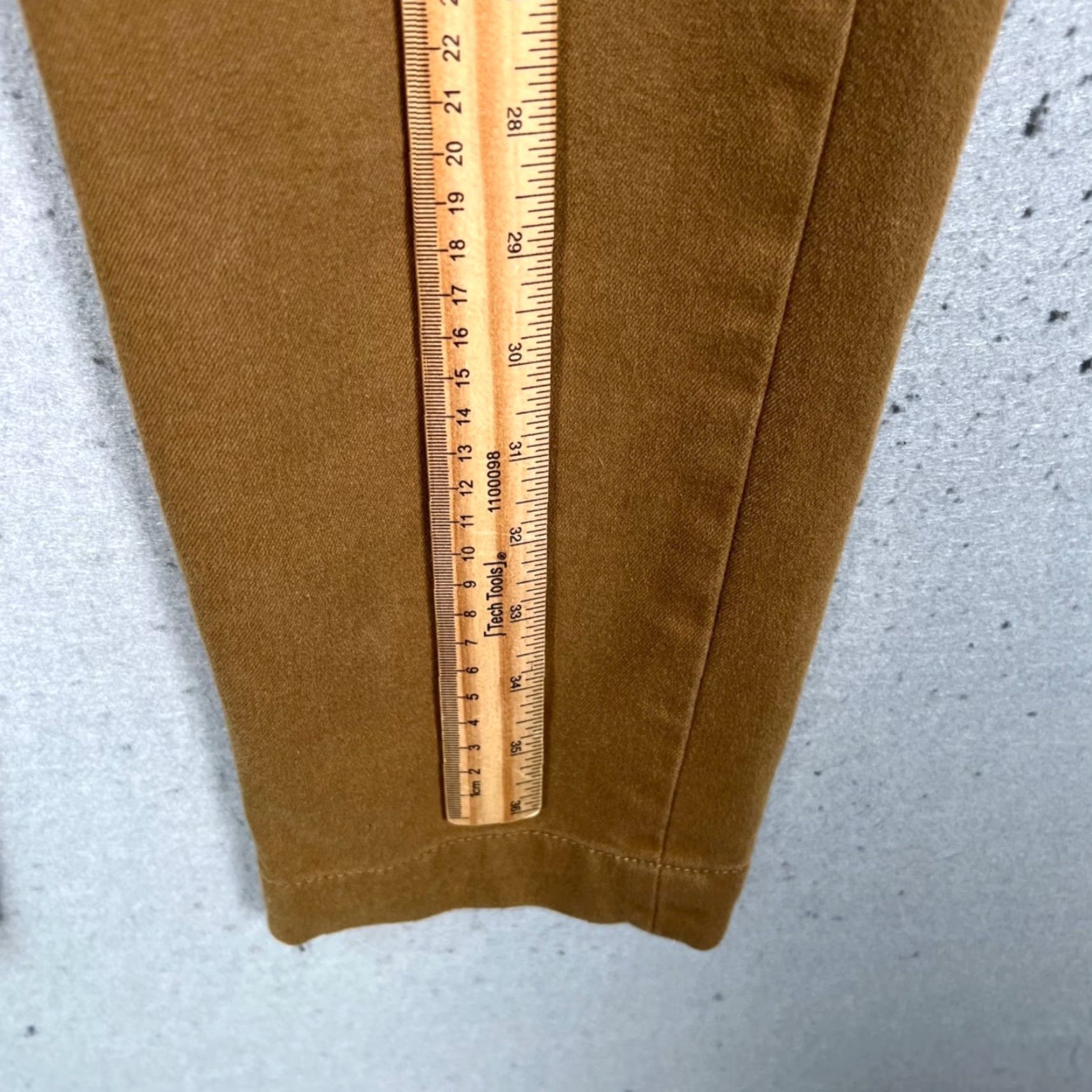 Banana Republic Banana Republic Mens 31 x 28 Brown Mason Athletic Tapered Khaki Chino Pants Shirt? Size US 31 - 6 Thumbnail