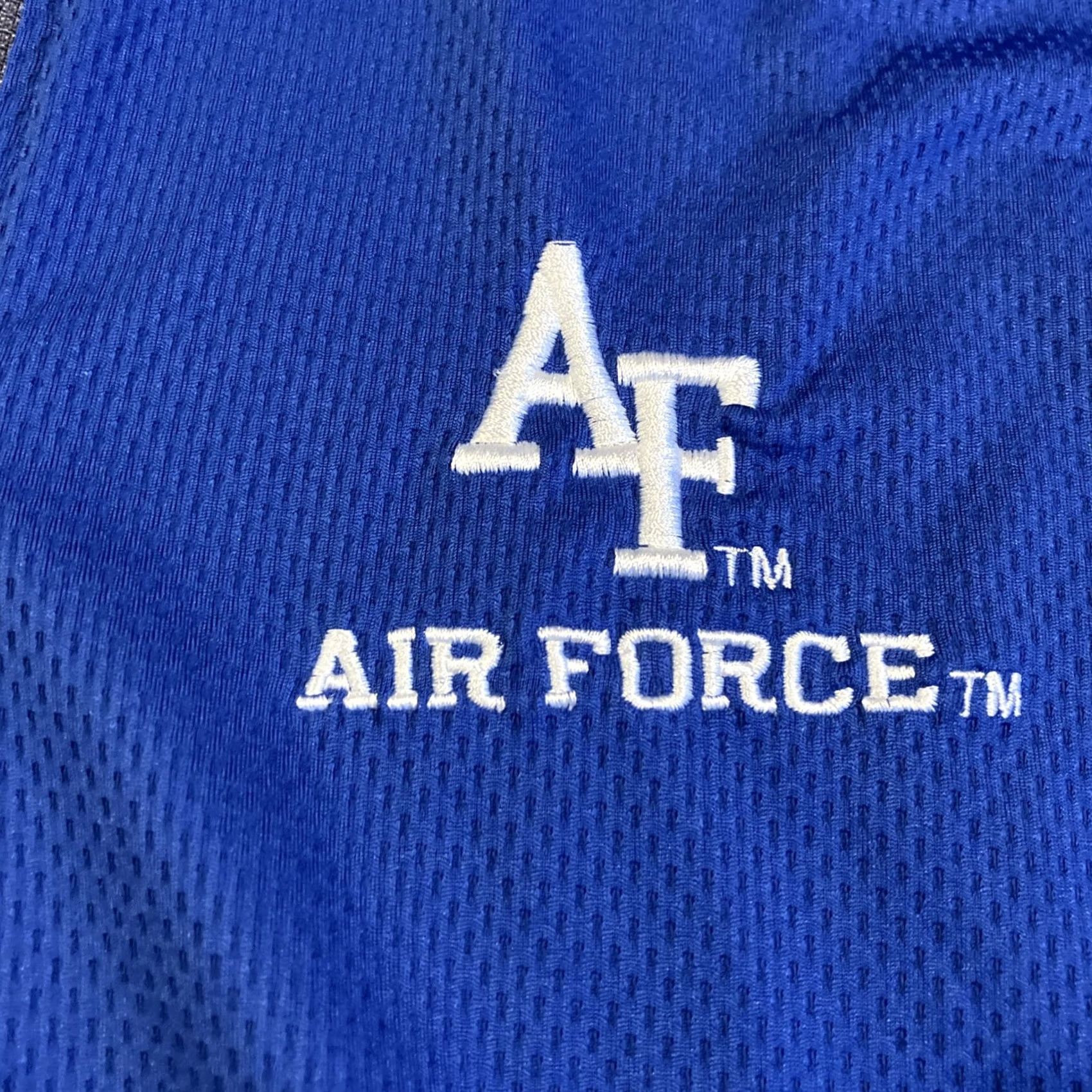 Russell Athletic Russell Athletic United States Air Force Embroidered Quarter Zip Pullover L Blue Men Regular Size Large Pullover Zip Embroidered Activewear Casual Size US L / EU 52-54 / 3 - 3 Thumbnail