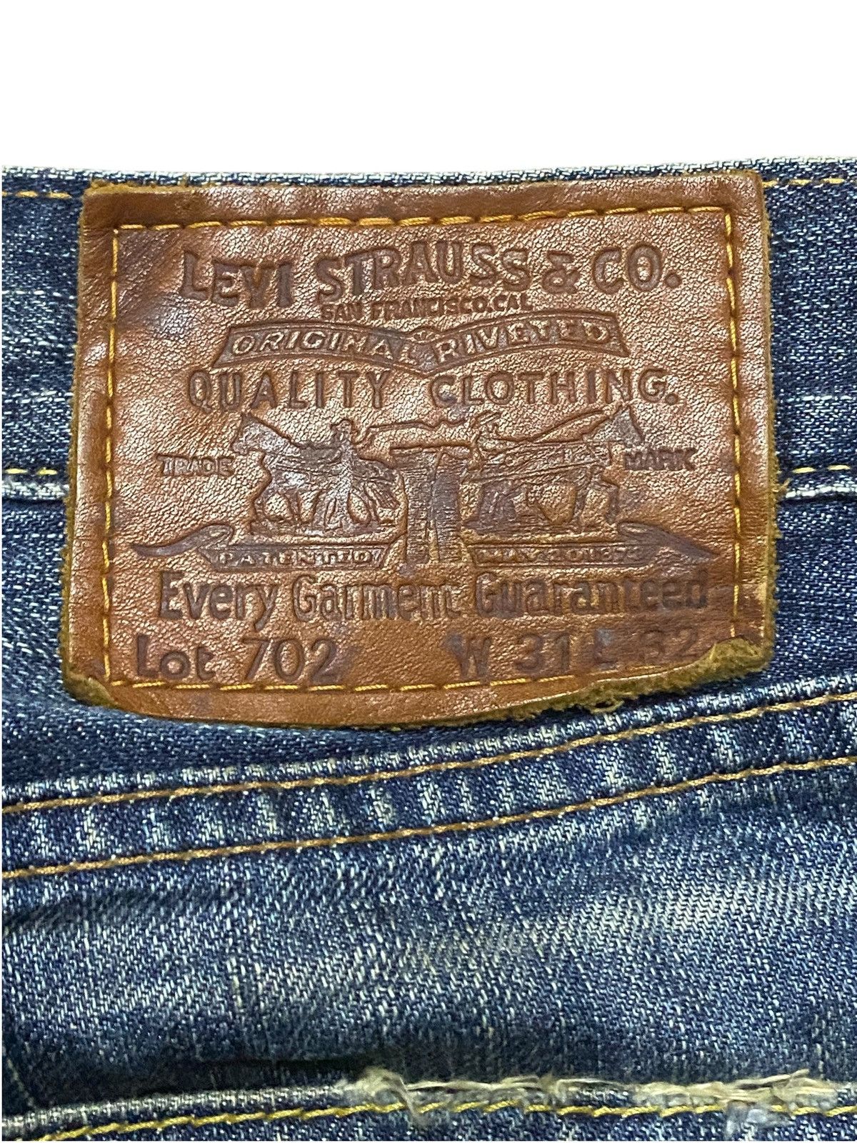 Levi's Vintage Levis 702 Mud Wash Distressed Loose Jeans Size US 31 - 11 Thumbnail