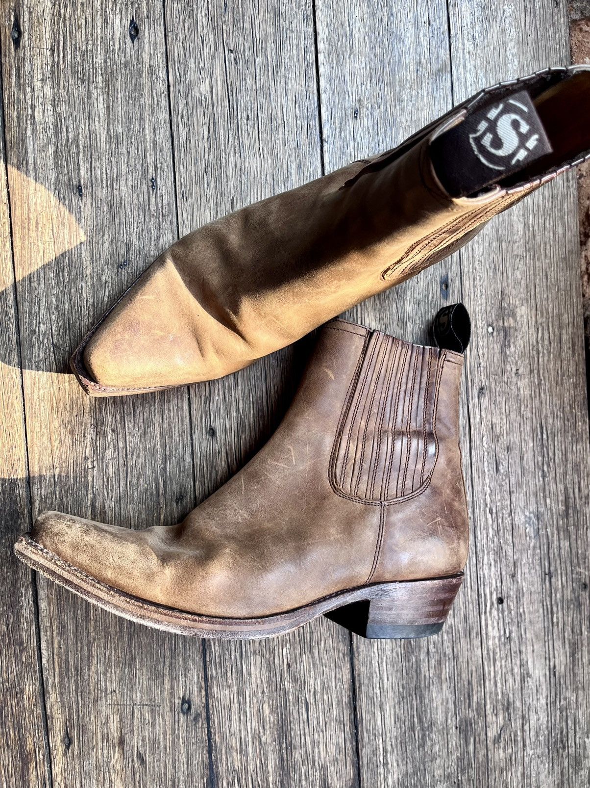 Sendra Sendra Handmade Waxed Leather Western Chelsea Boots Spain Size US 9 / EU 42 - 2 Thumbnail