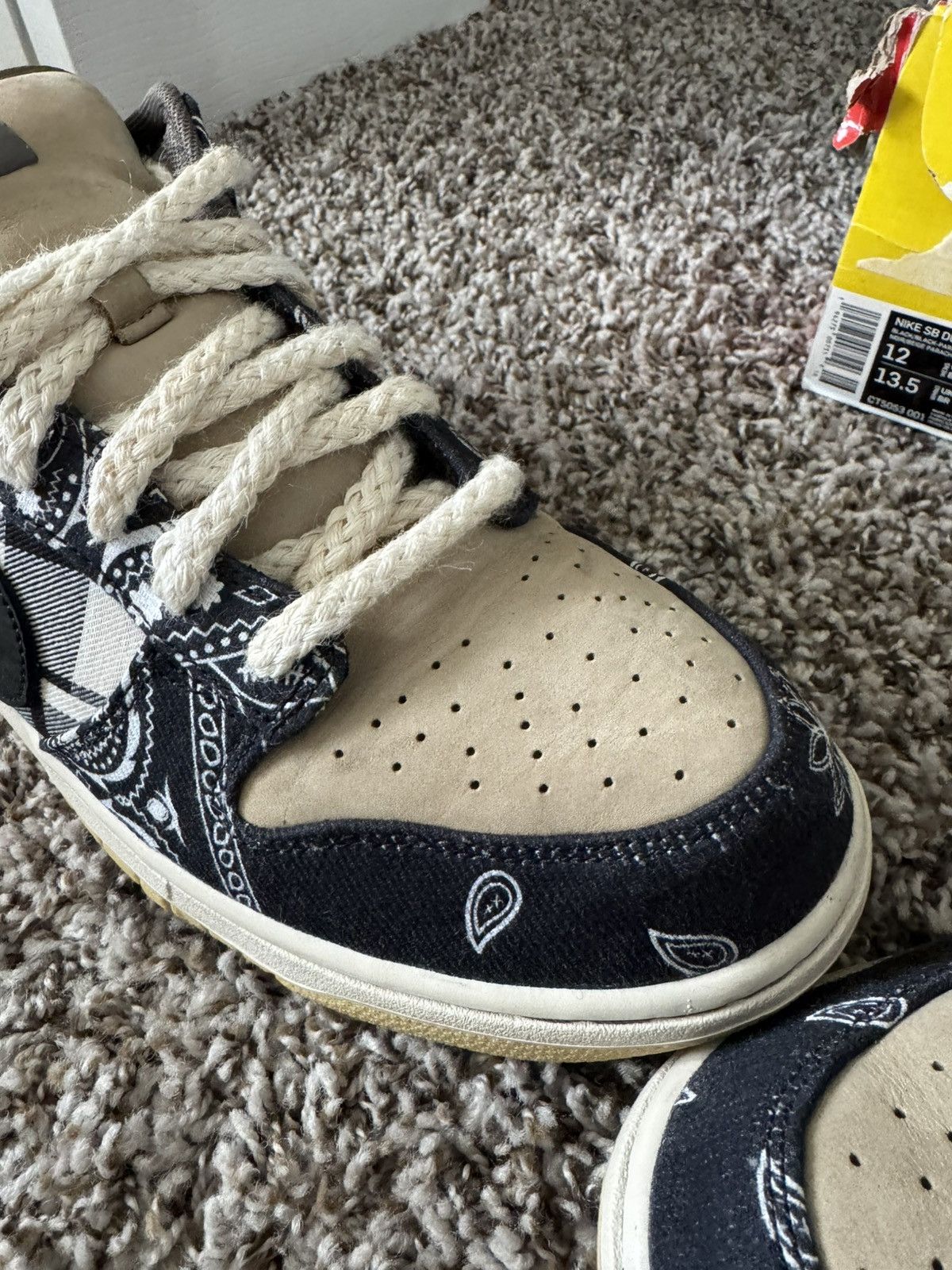 Nike × Travis Scott Nike SB Dunk Low Travis Scott Cactus Jack Size 12 Size US 12 / EU 45 - 9 Thumbnail