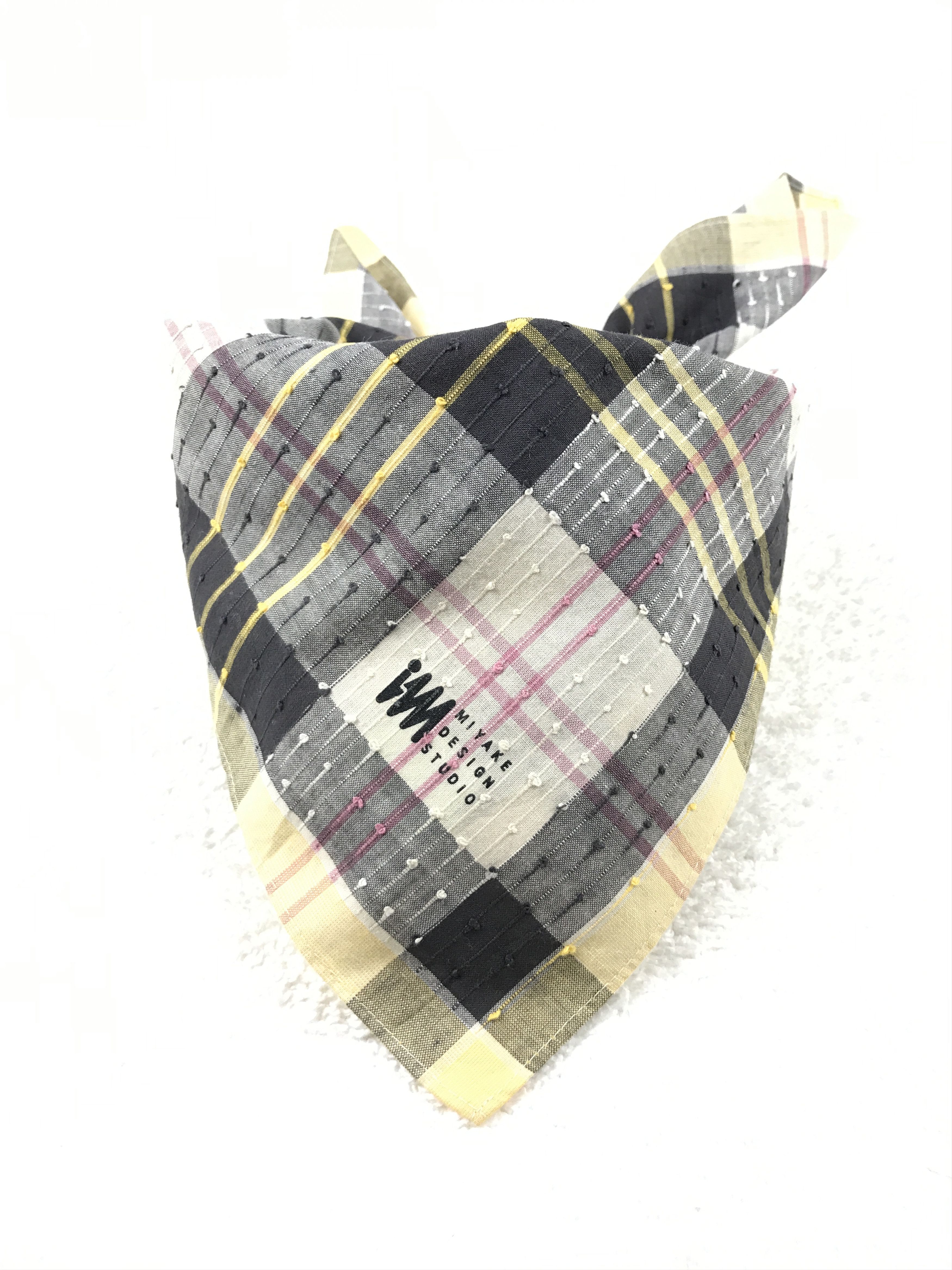 Issey Miyake × Japanese Brand × Vintage Issey Miyaki Embroidery Bandana Neckerchief Handkerchief Size ONE SIZE - 3 Thumbnail