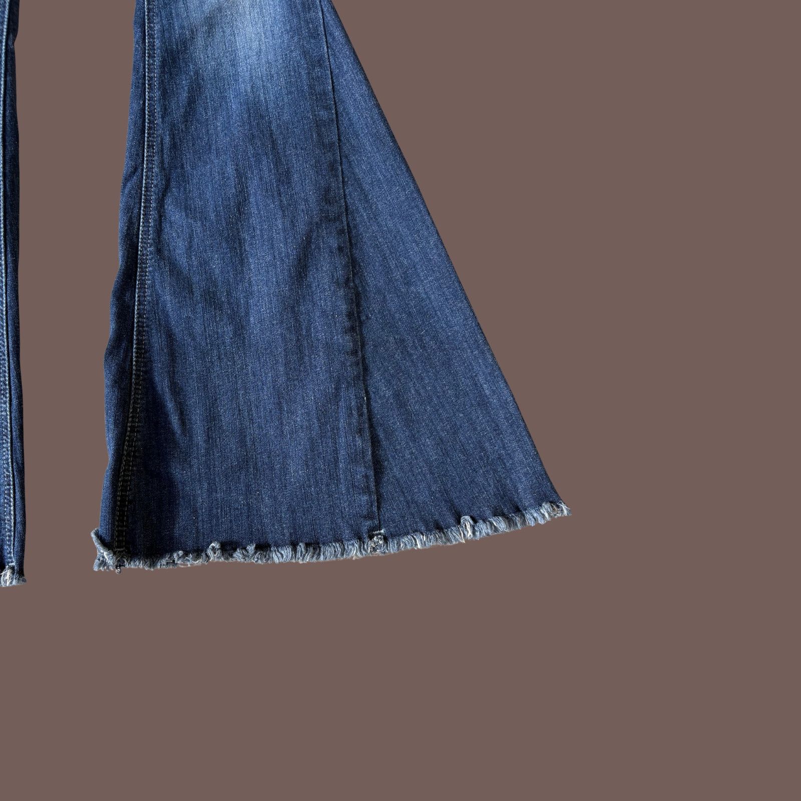 Ariat VTG Flare Jeans | Ariat Chimayo Dark Denim | Western Archive Size 25" / US 0 / IT 36 - 3 Thumbnail